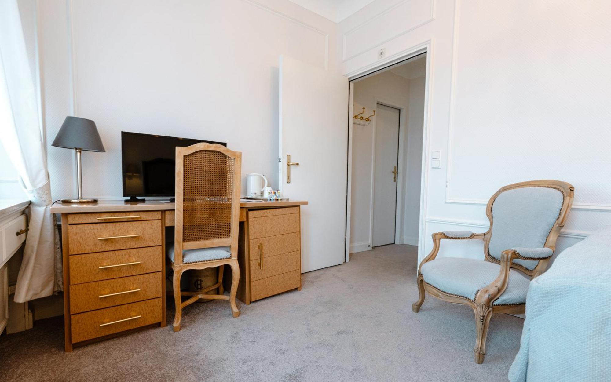 Superior Single Room