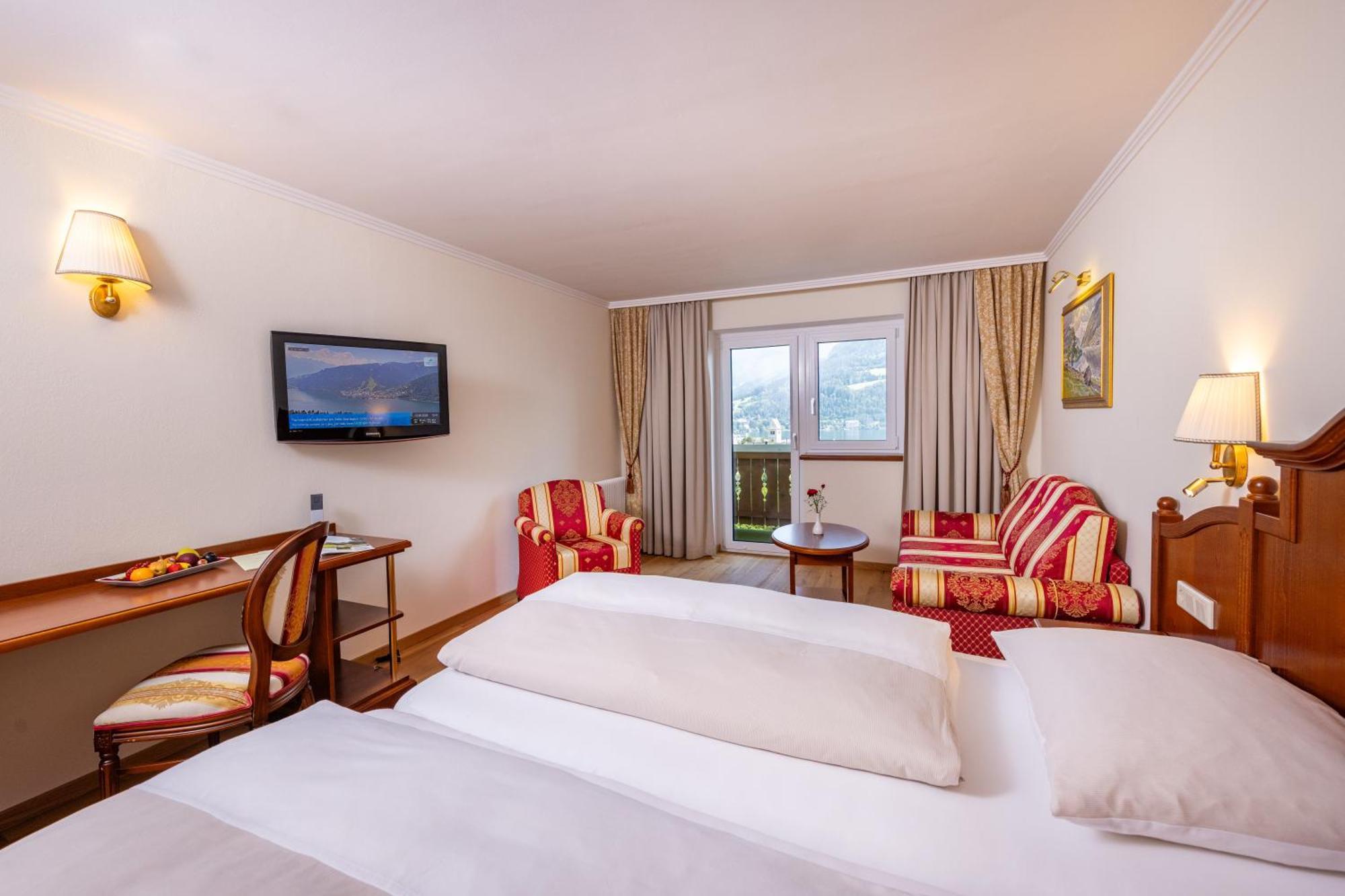 Junior Suite Balcony Lake View