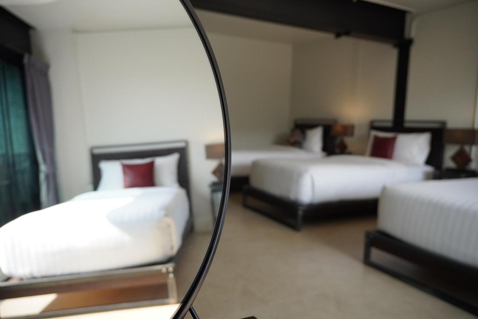 Premier Quadruple Room River View