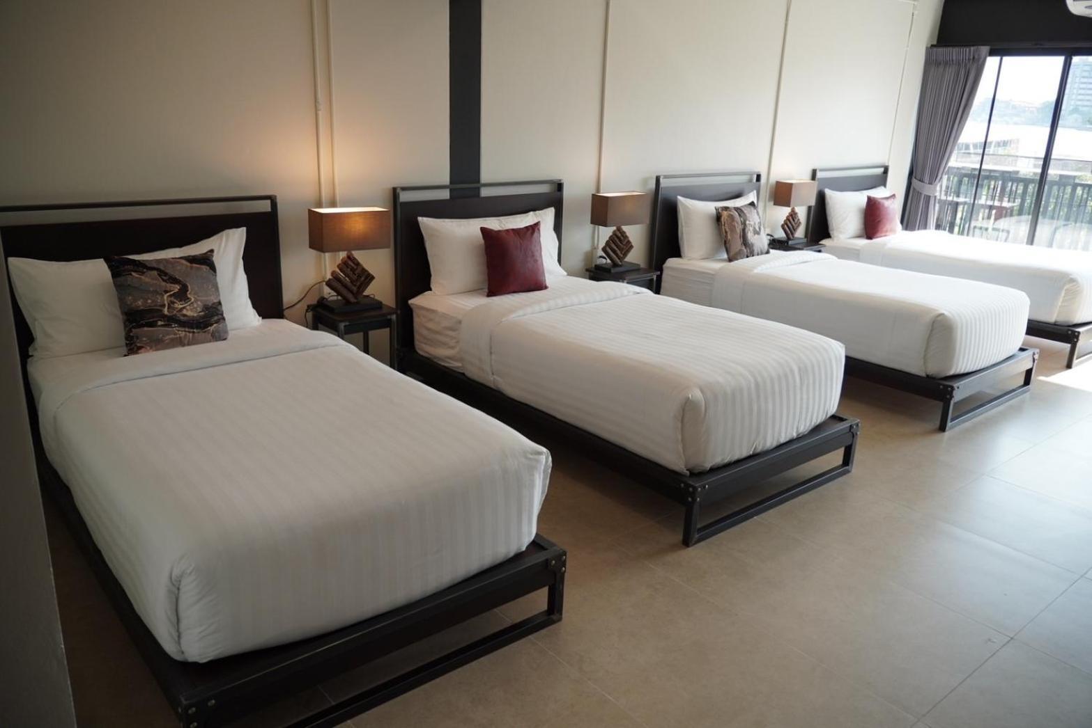 Premier Quadruple Room River View