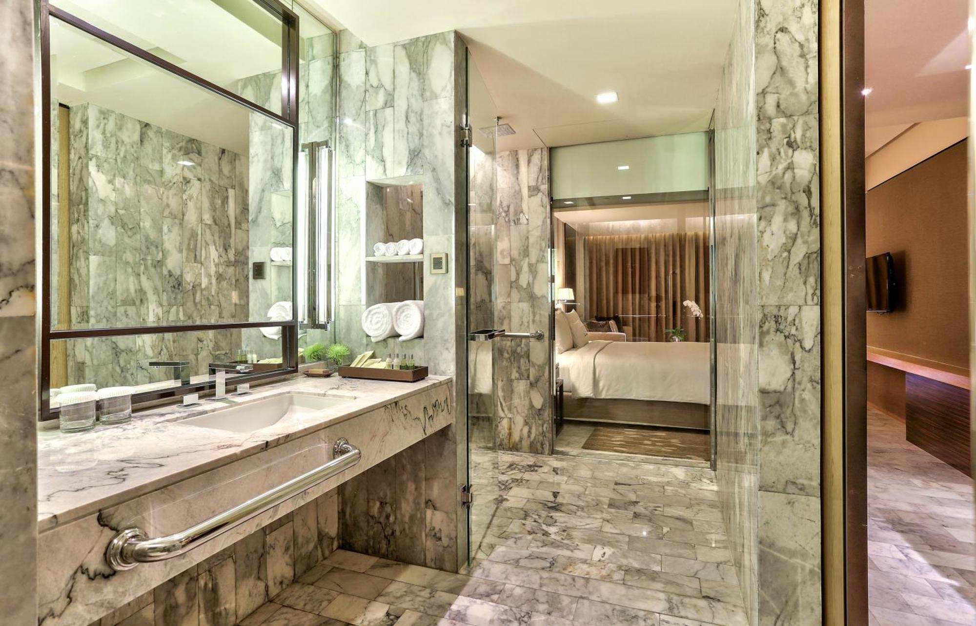King Room Mobility Access