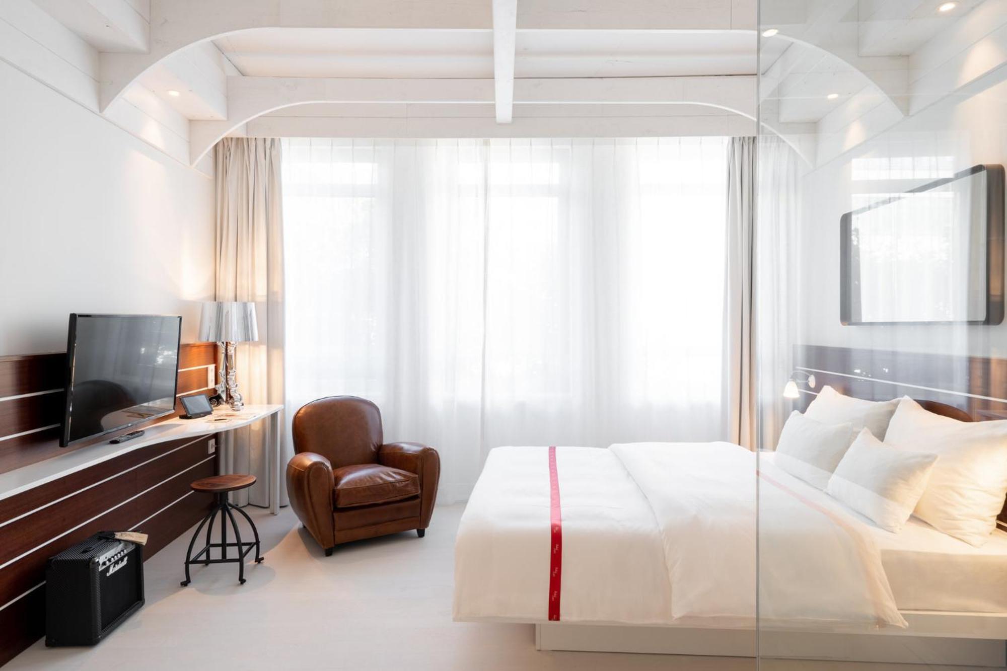 Lovely Kamer