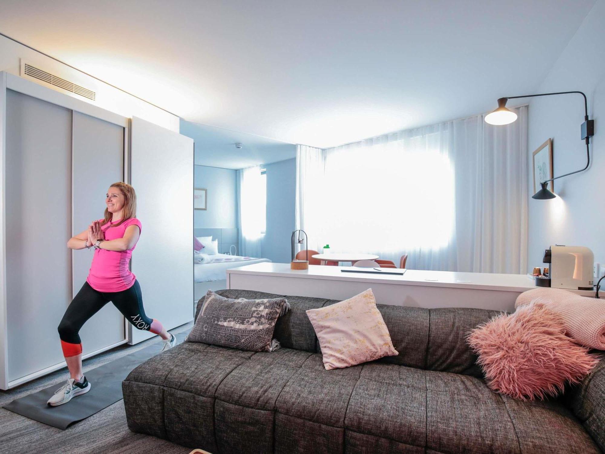 Deluxe Queen Suite