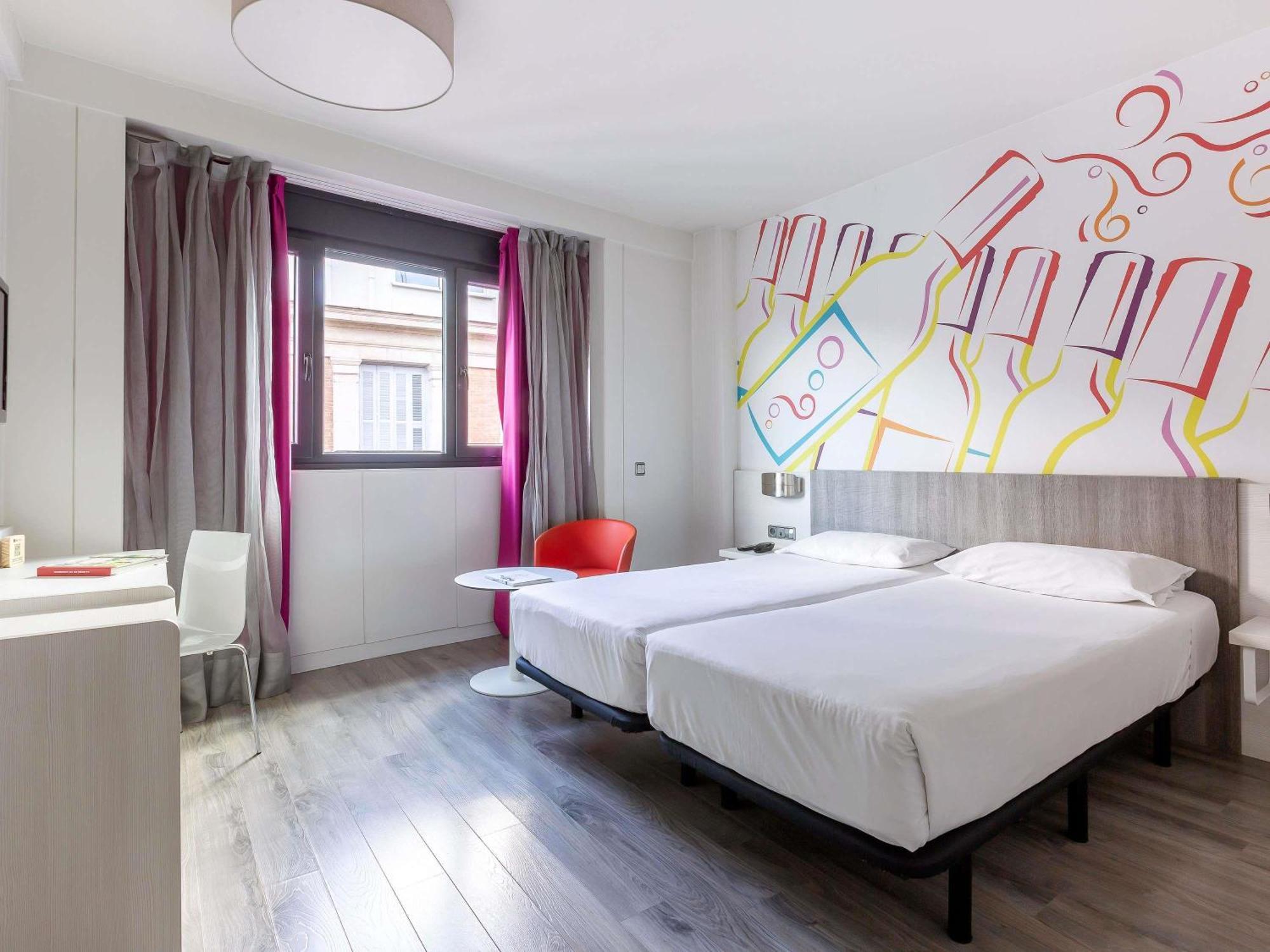 Standard Room 2 Single Beds