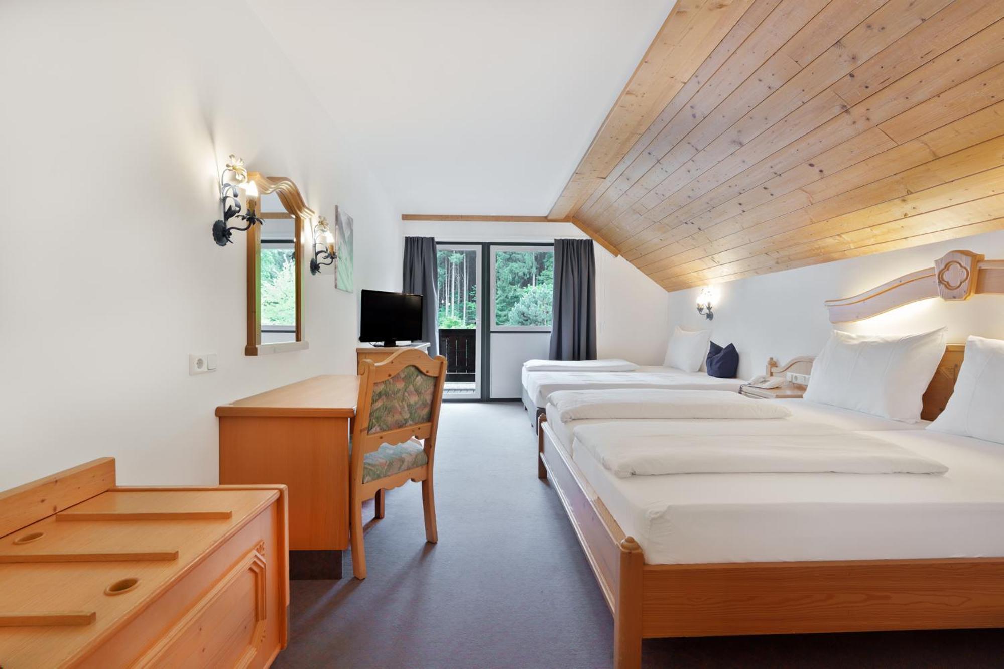 Triple Room Balcony