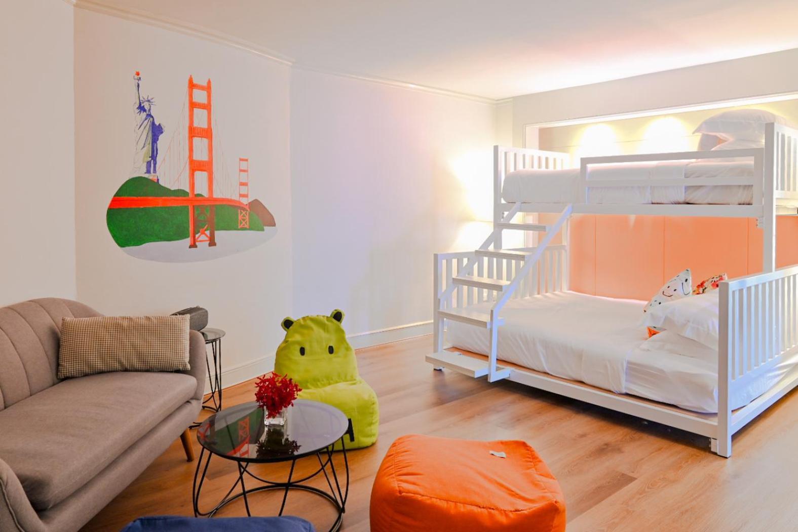 Family Club Suite 6 Pax