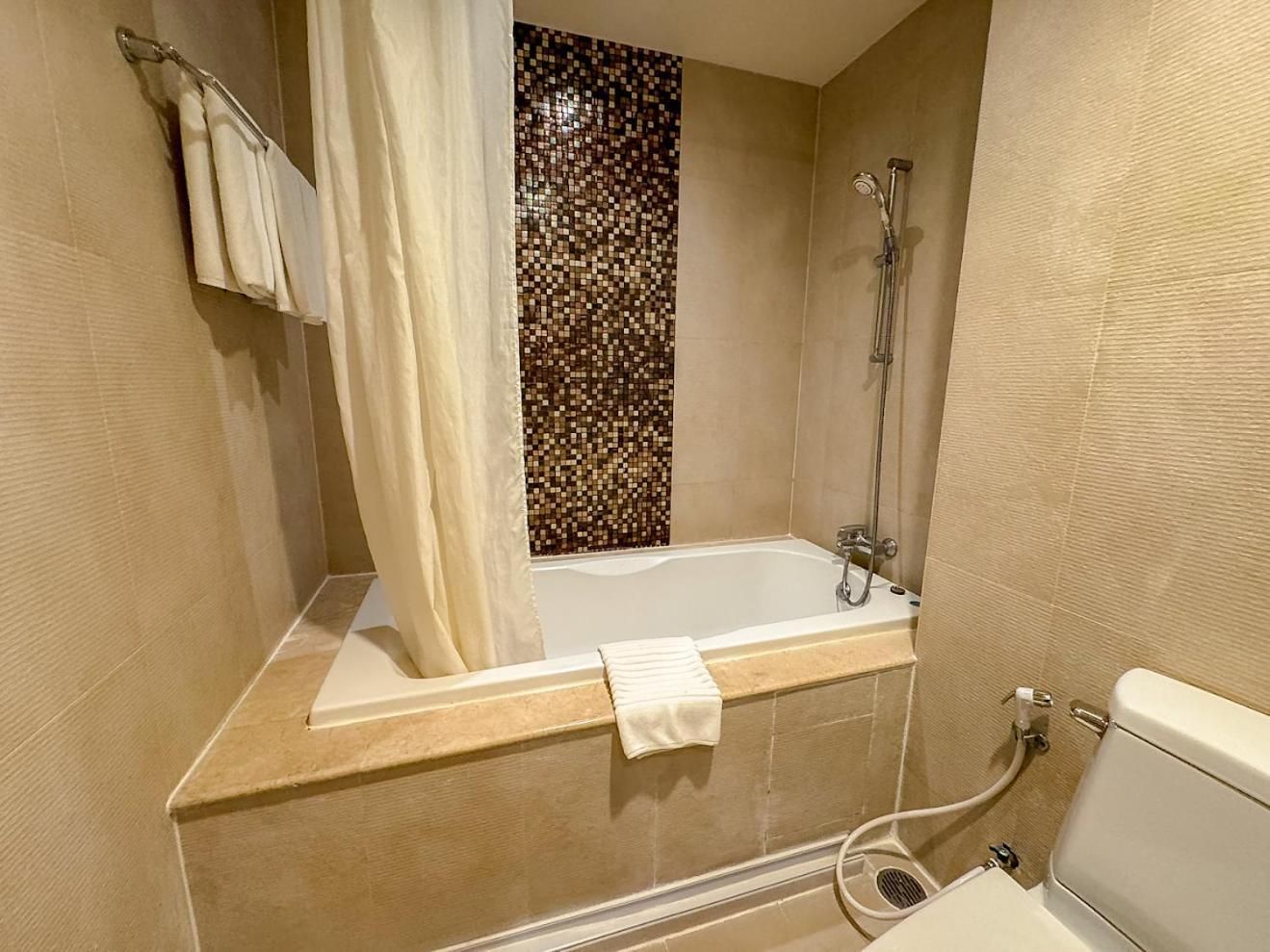 Grand One Bedroom Suite