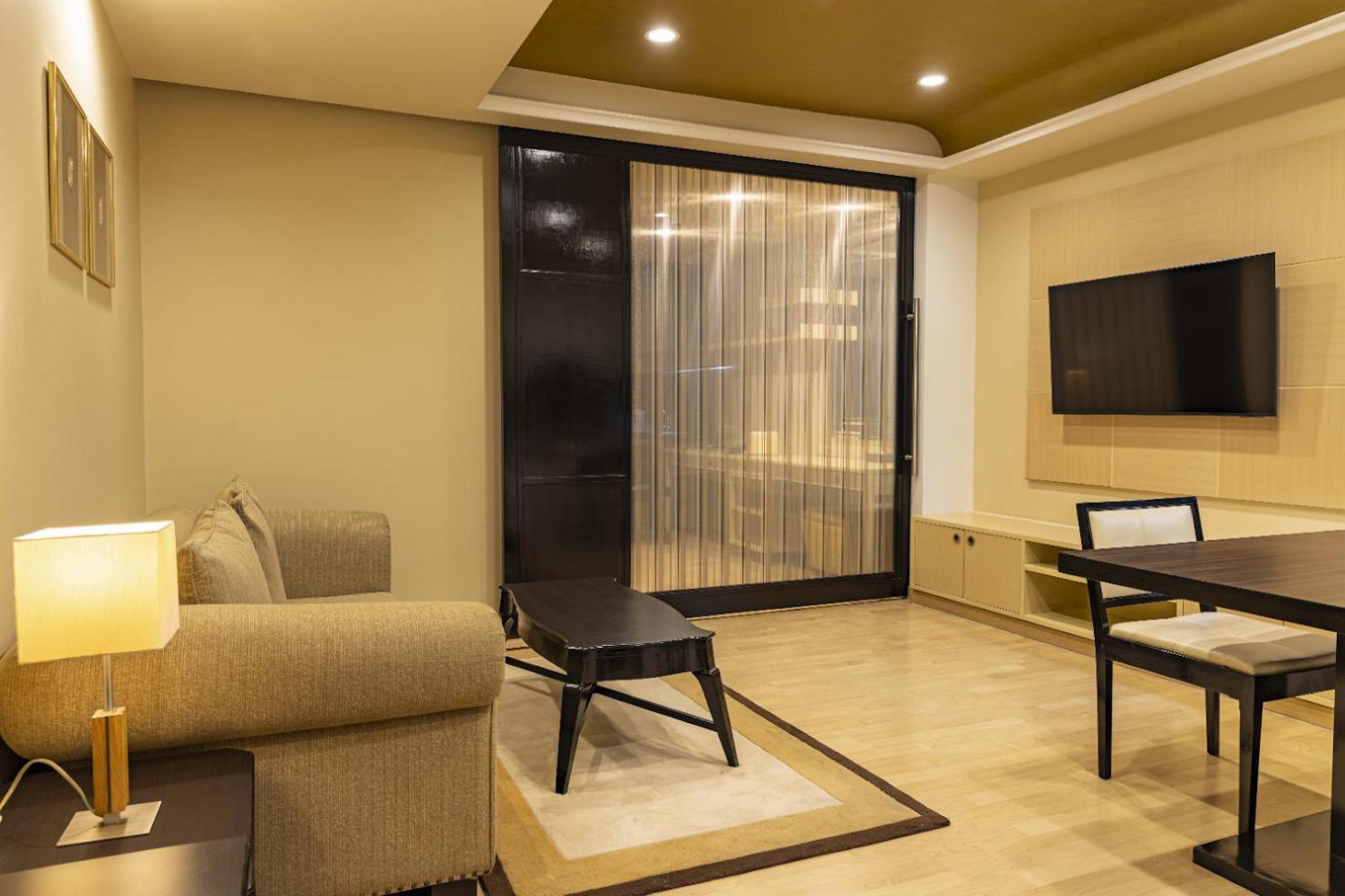 Grand One Bedroom Suite