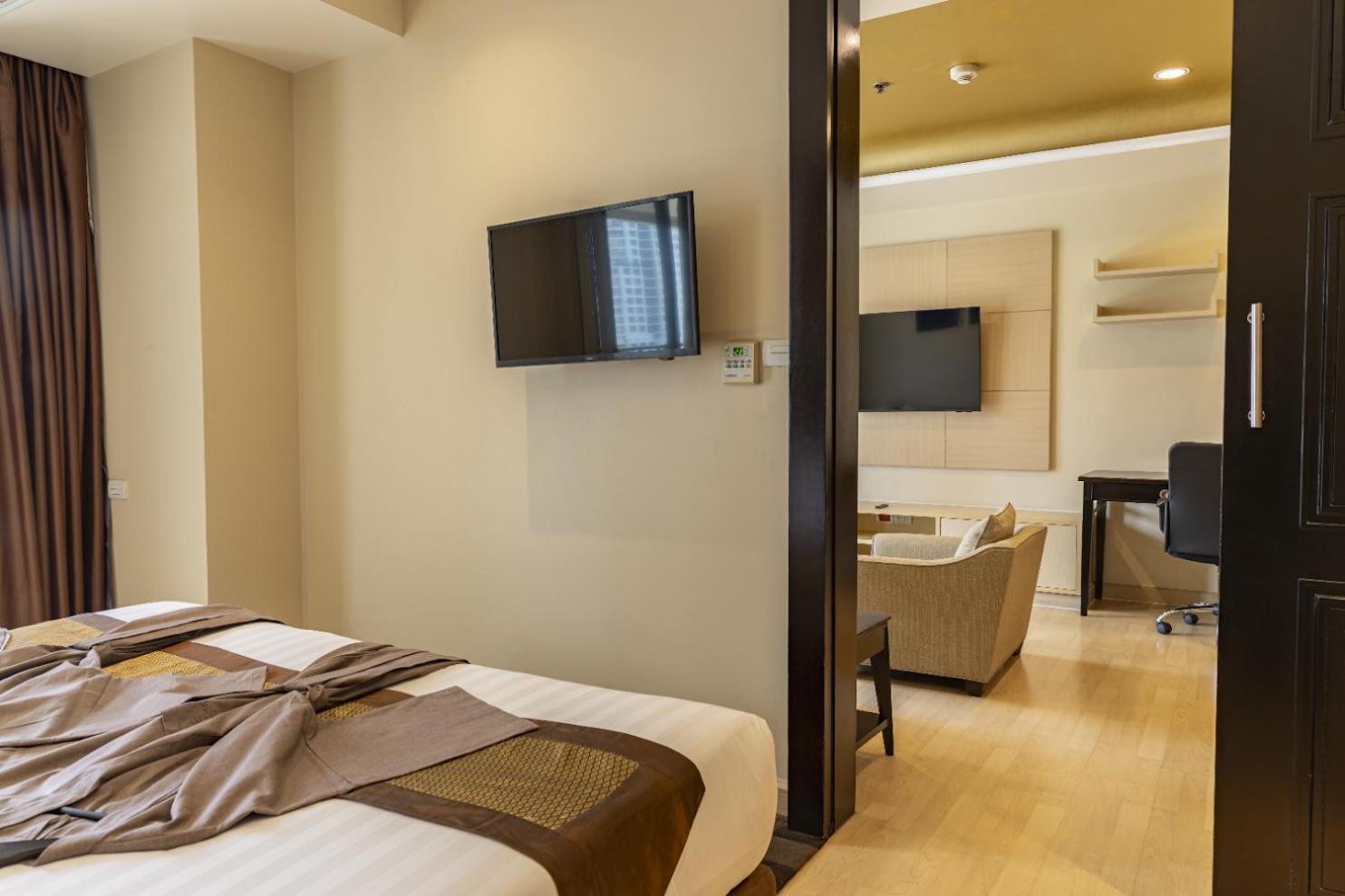 Admiral One-Bedroom Suite