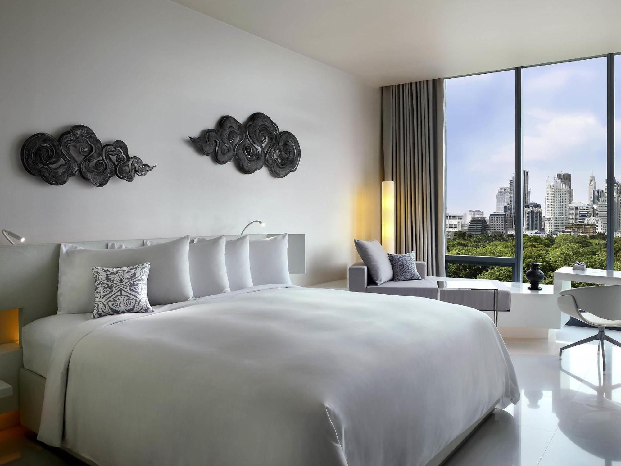 SO One-Bedroom Suite Lumpini Park or City View Club Benefits