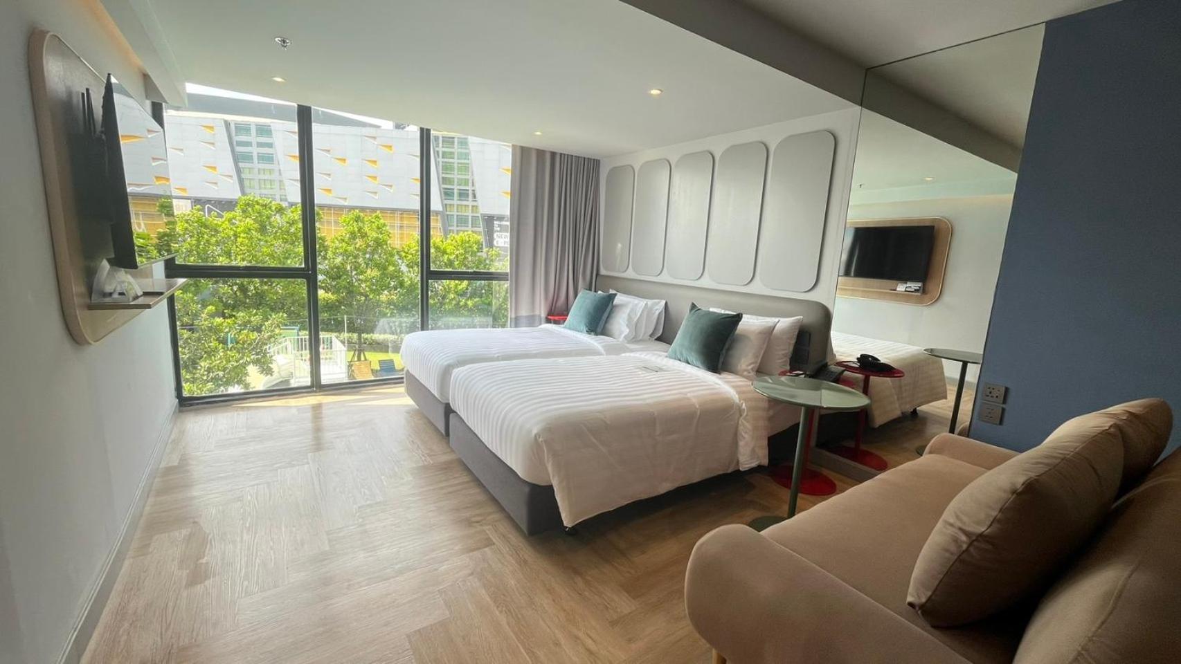 Premier Twin Room