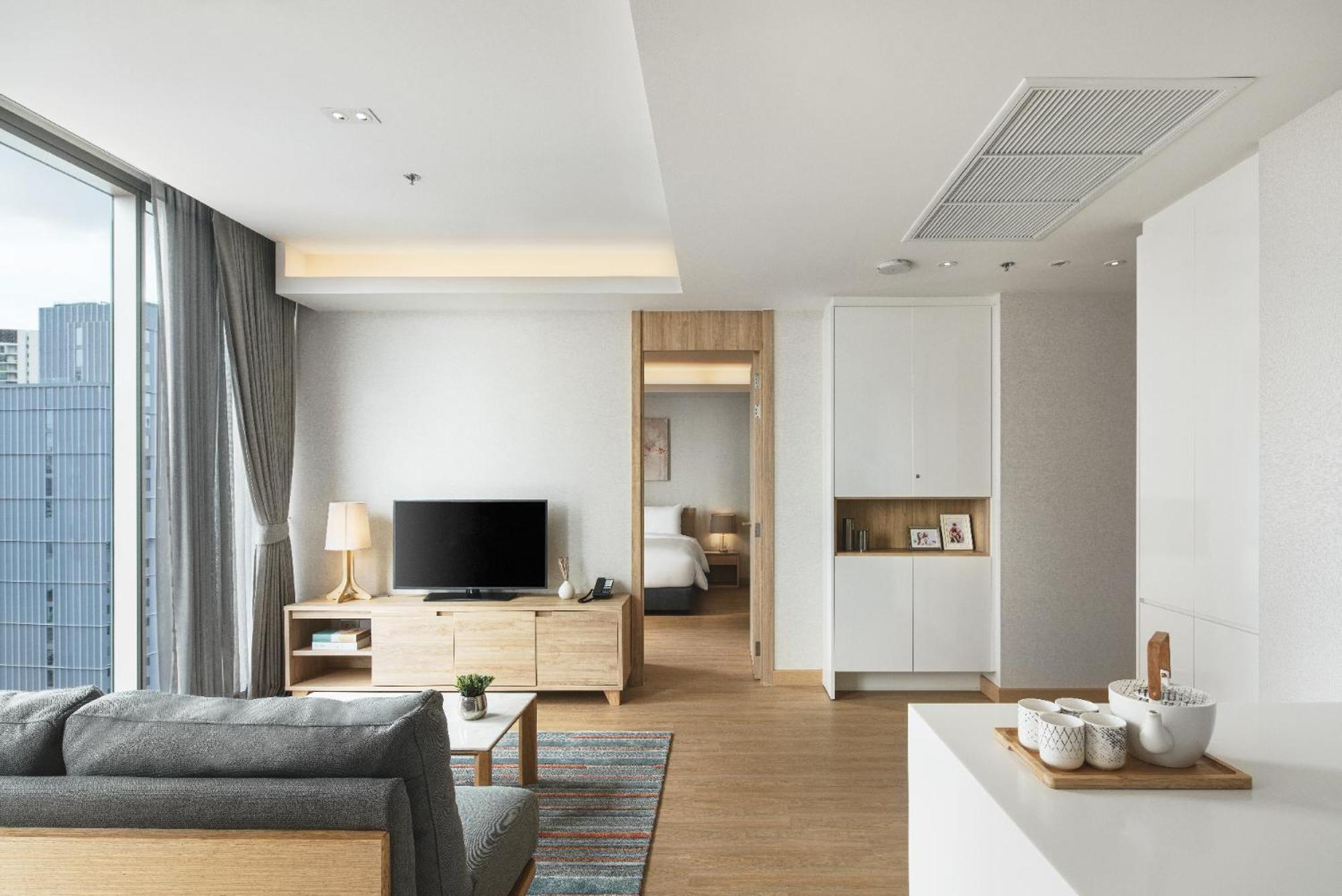 Superior One-Bedroom Apartment