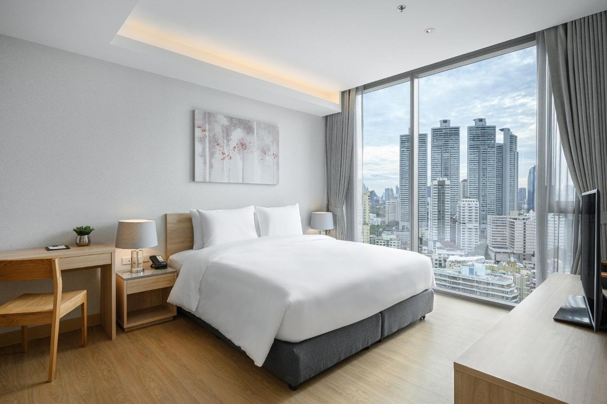 Deluxe Two-Bedroom Apartment