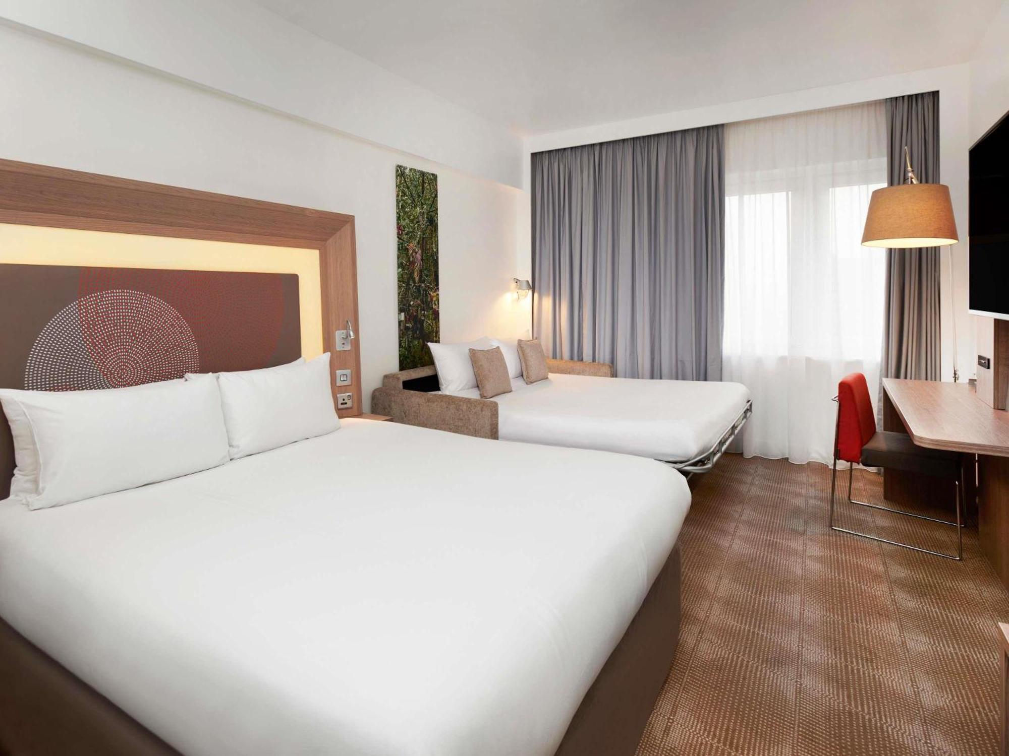Executive Kamer met Queensize Bed en Slaapbank voor 2 Personen