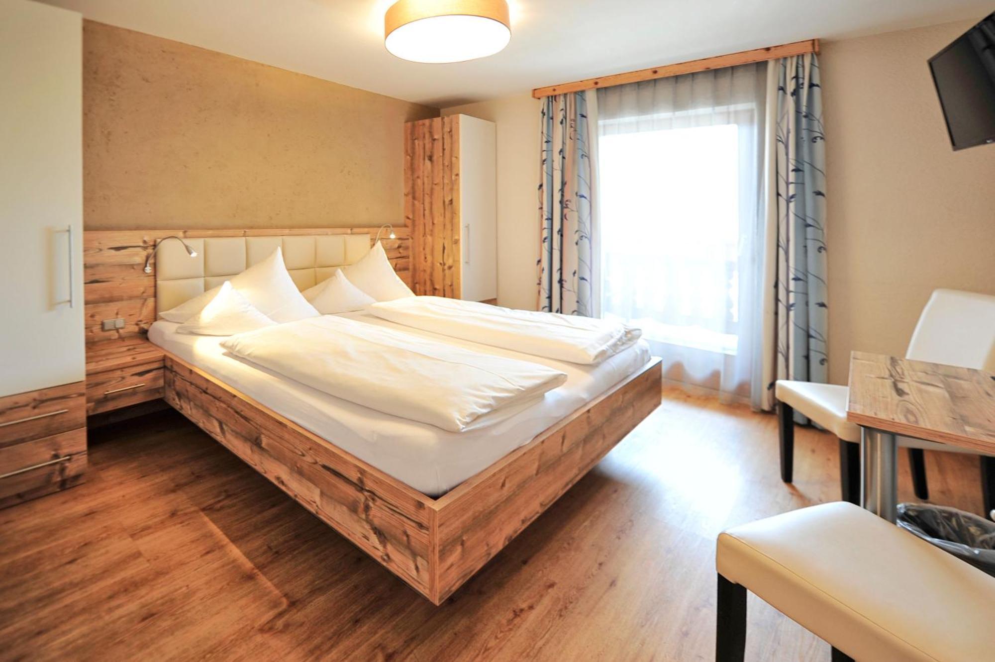Junior Suite Mountain View