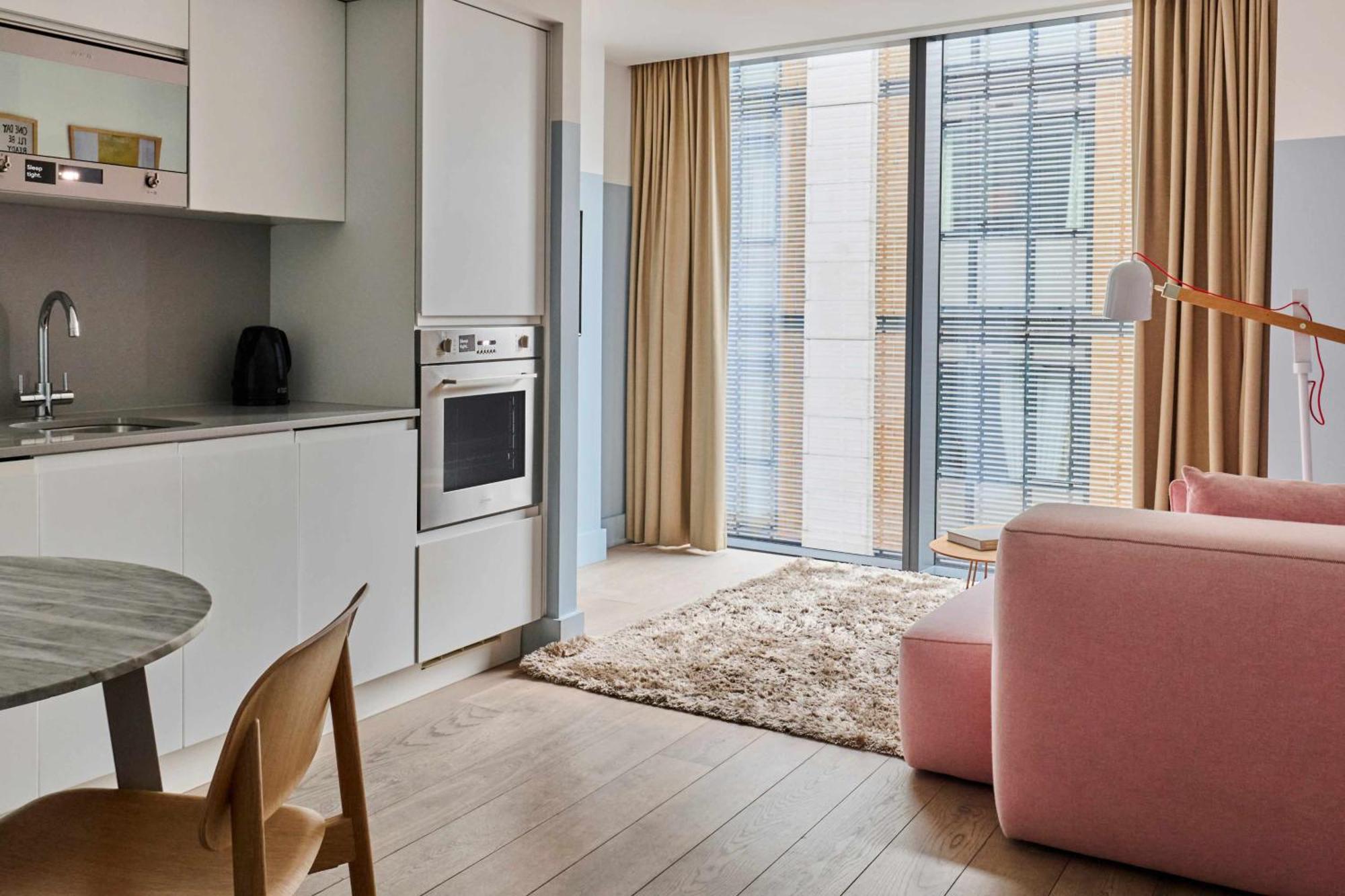Suite met 1 Slaapkamer en 2 Aparte Bedden