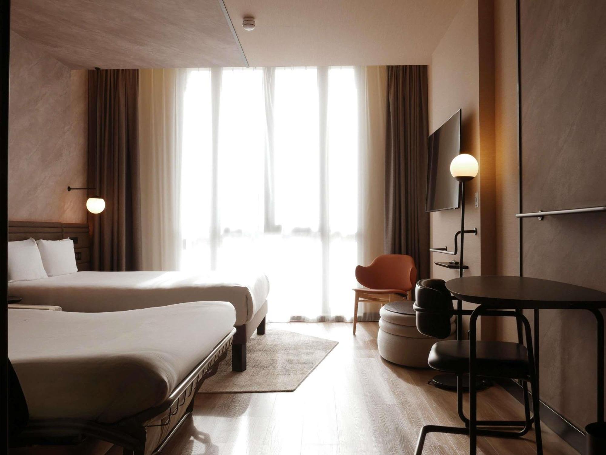 Executive Quadruple Room - 1 double bed and 1 d ouble sofa bed for 2 people