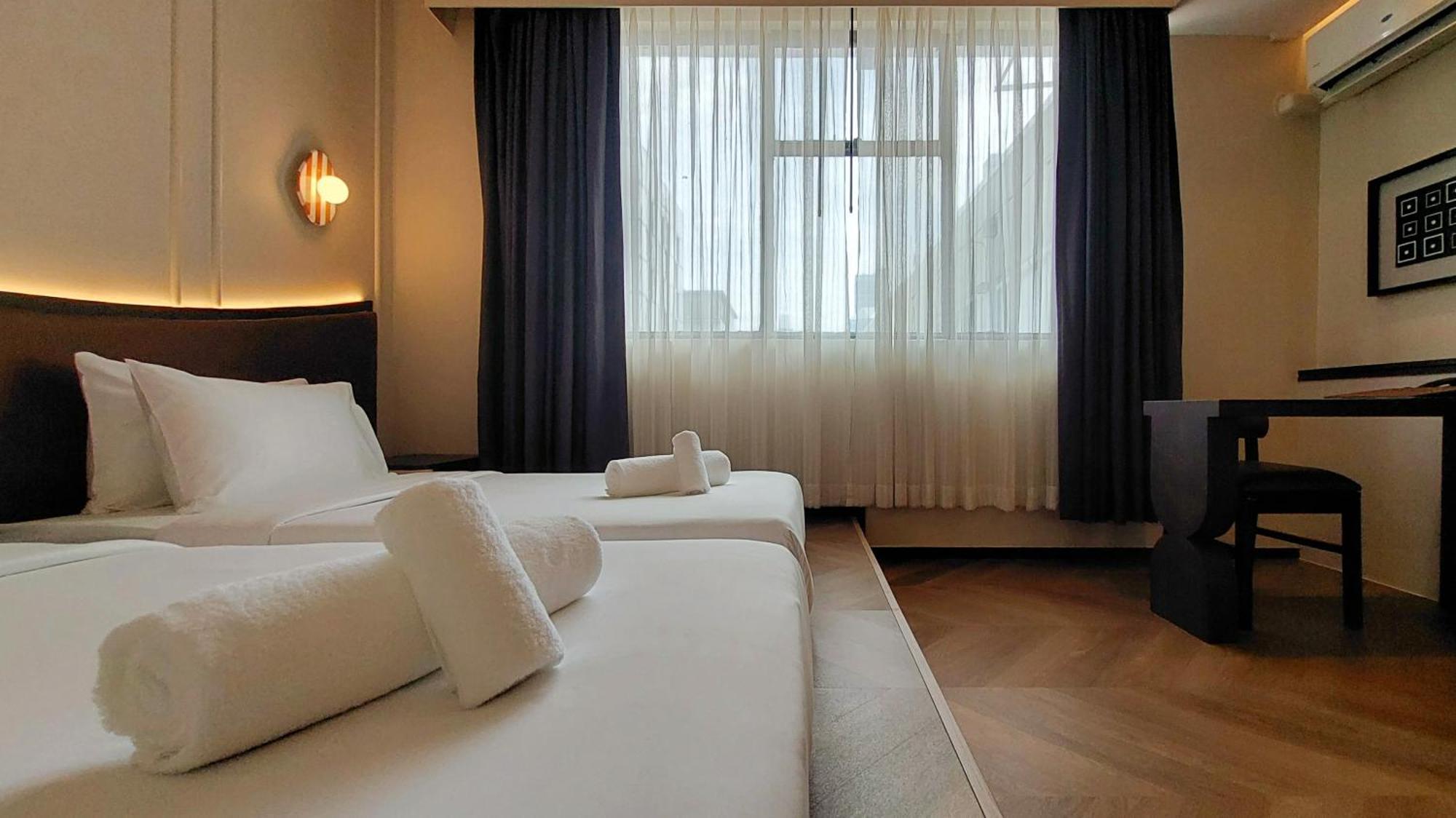 Grand Deluxe King or Twin Bed