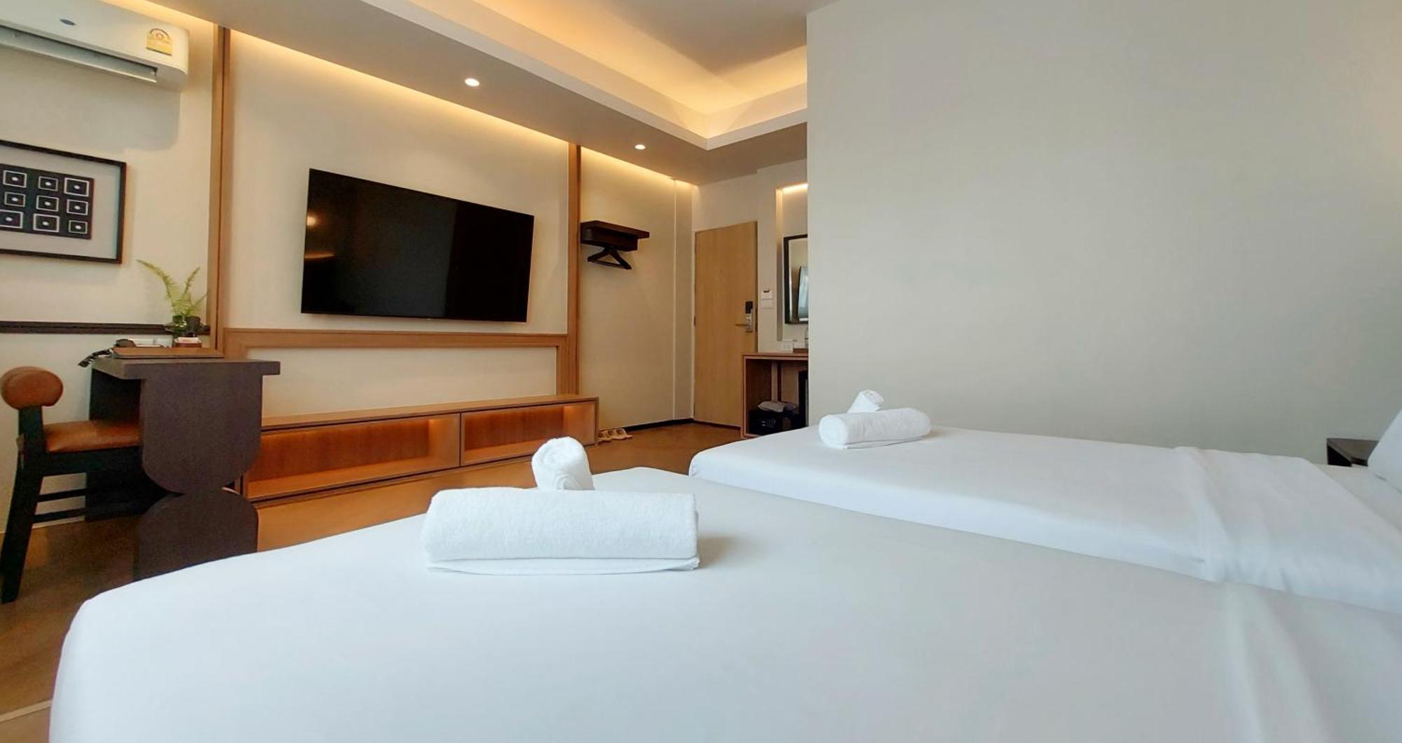 Grand Deluxe King or Twin Bed
