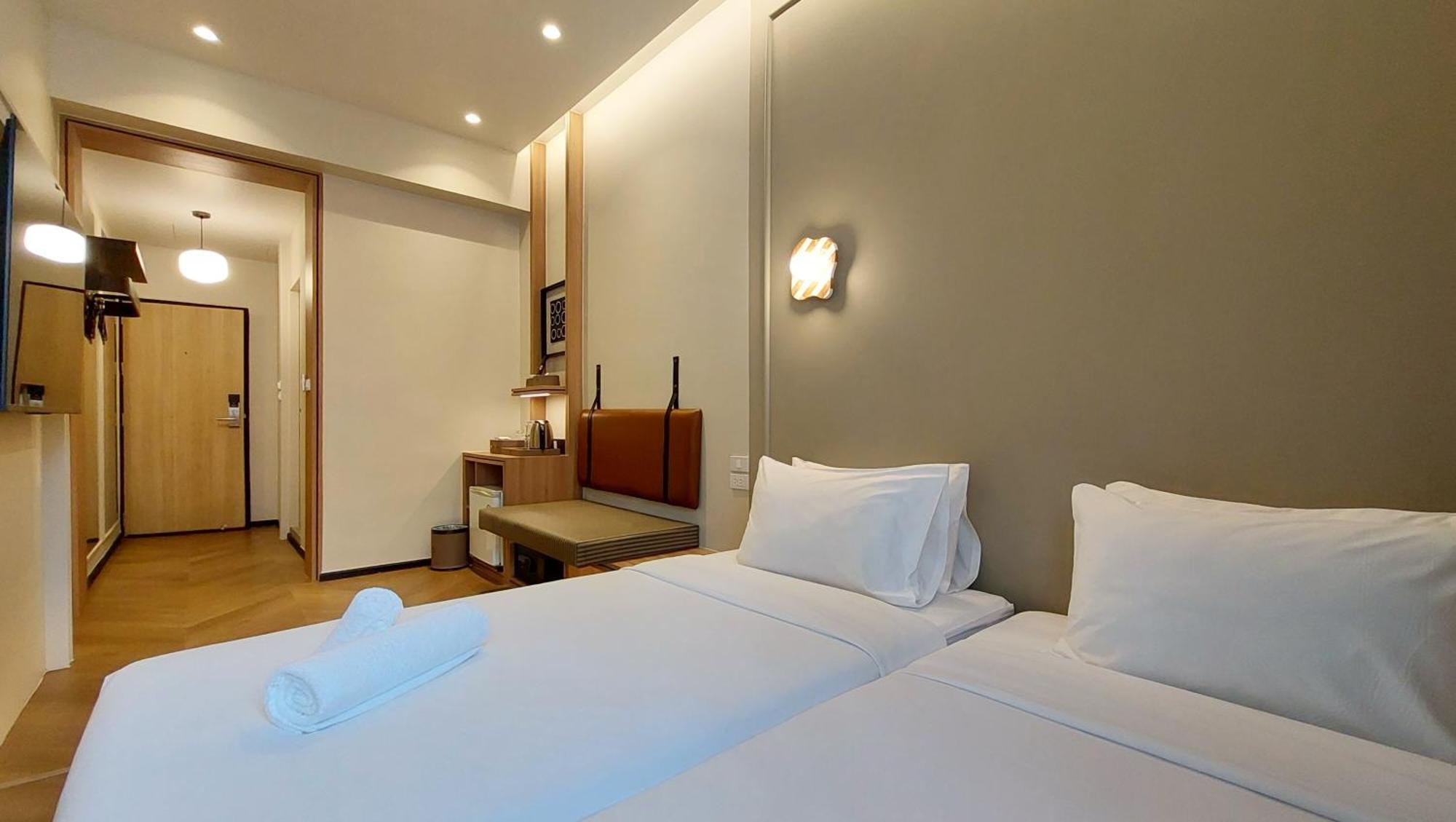 Premier King or Twin Bed