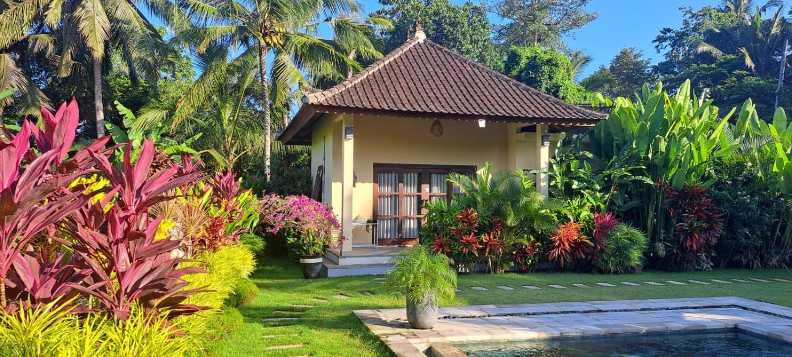 Bungalow Patio