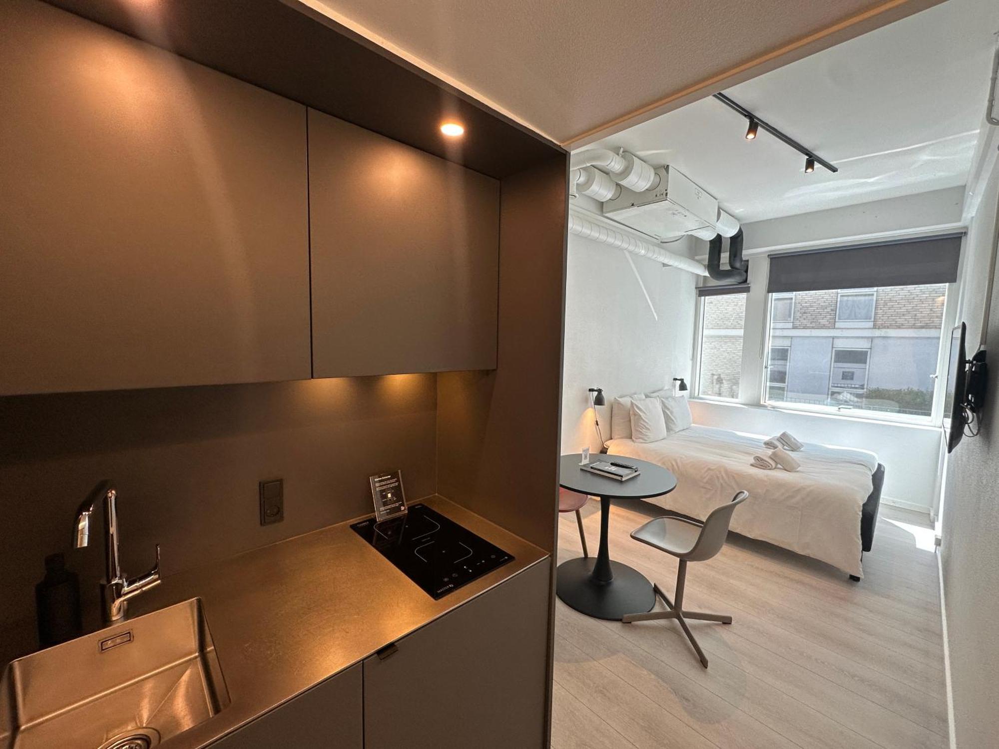Kleine Tweepersoonskamer met Kitchenette
