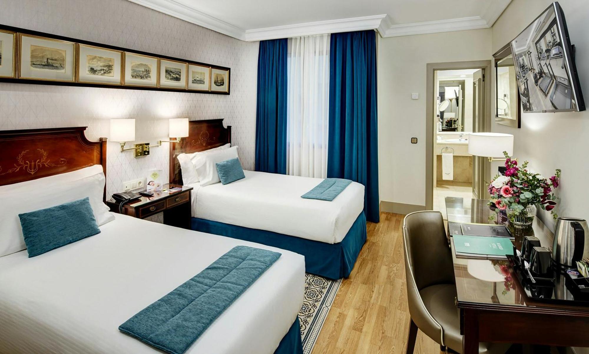 Double Room Plaza View