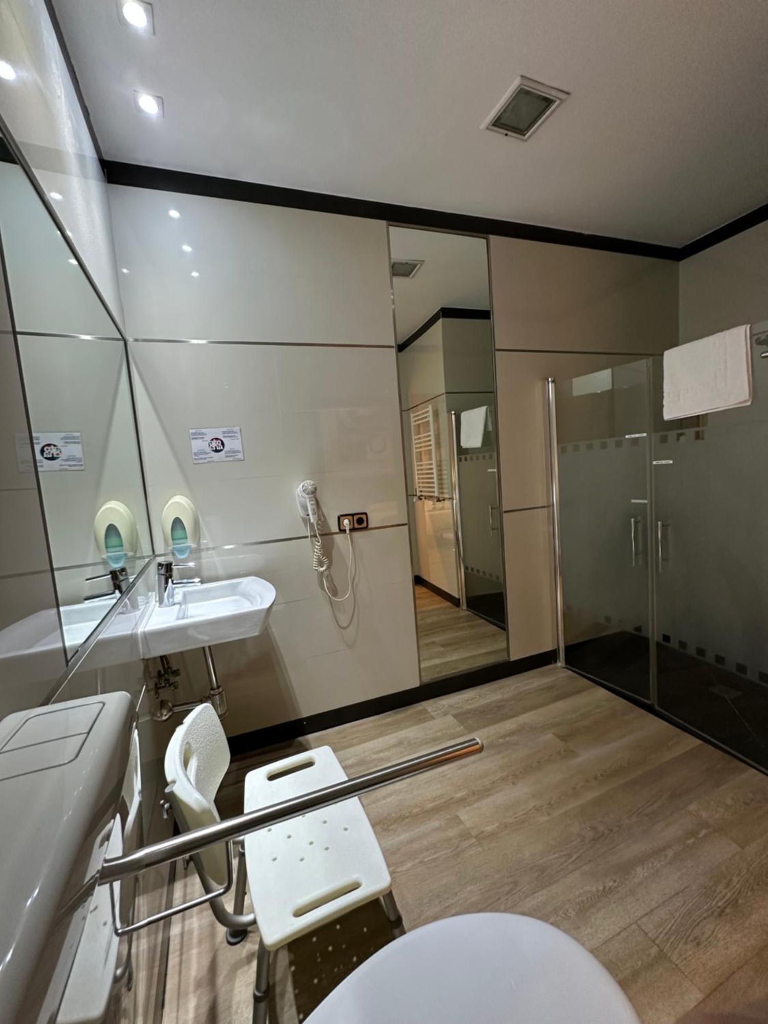 Queen Room Disability Access