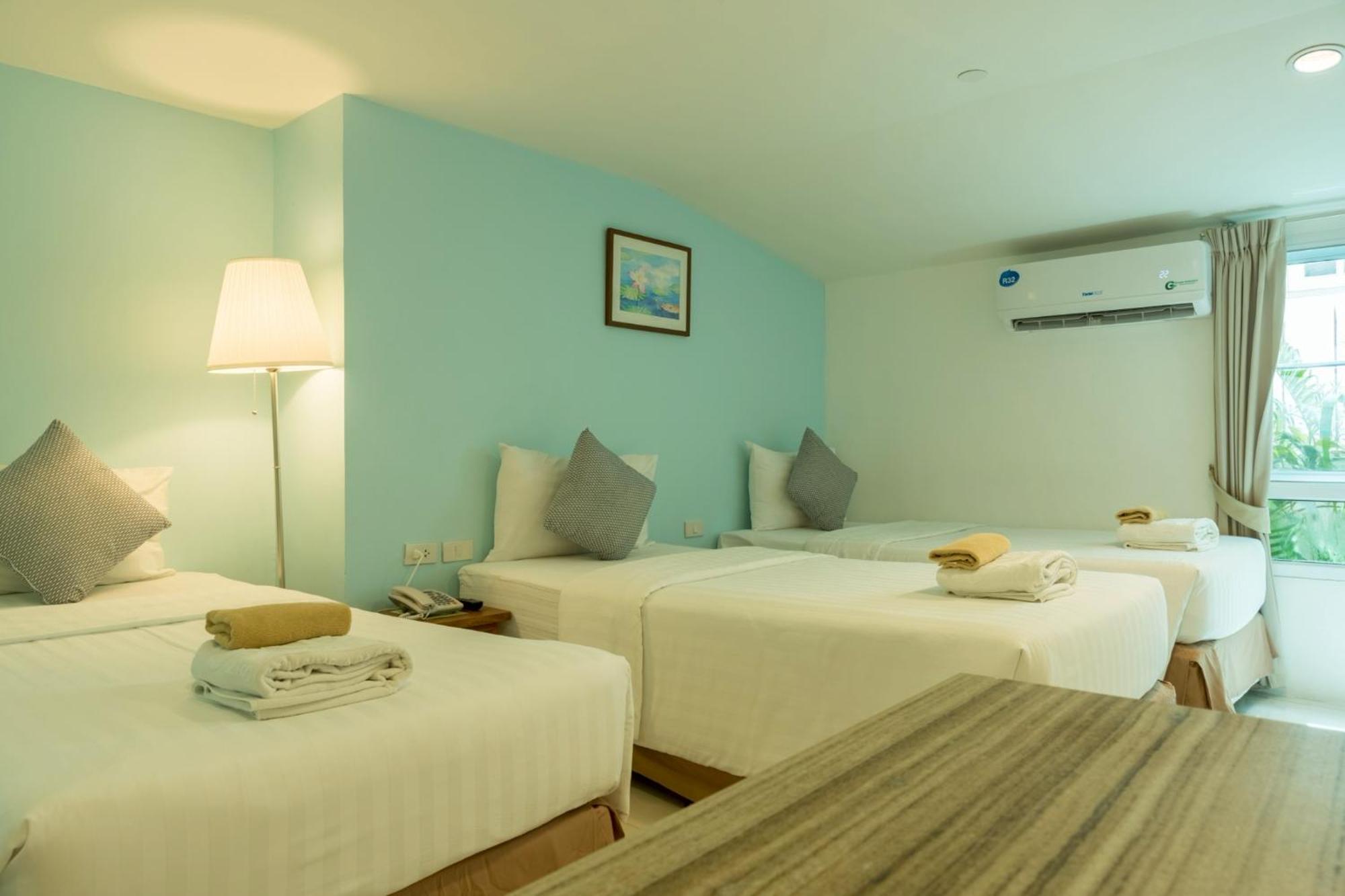 Triple-bed Studio