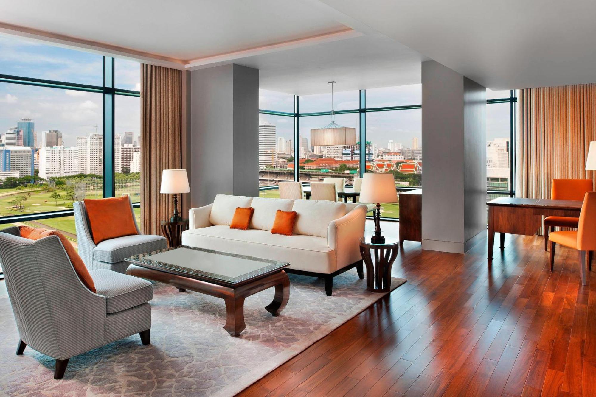 Two-Bedroom Large Suite Skyline View