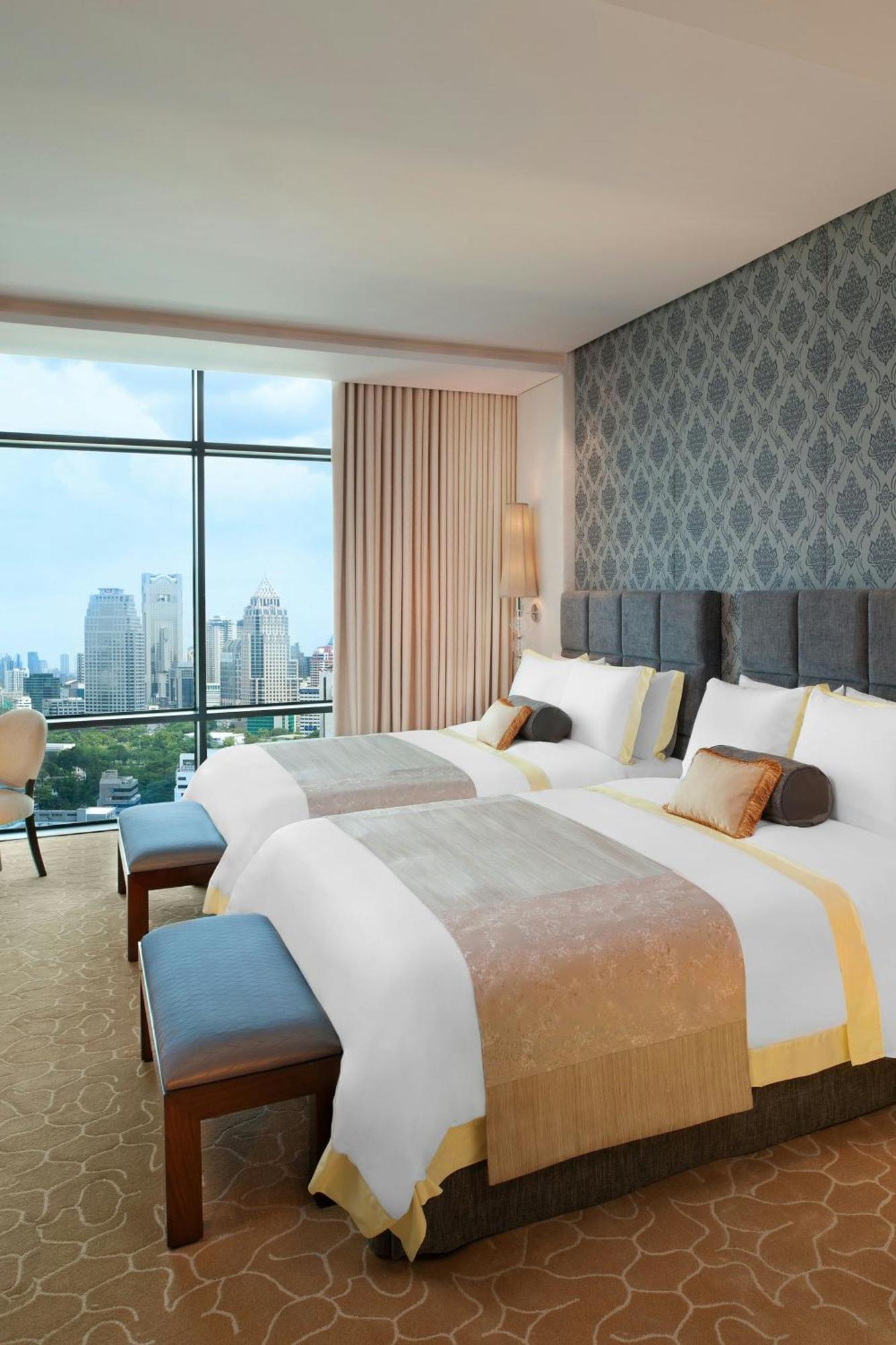 Two-Bedroom Large Suite Skyline View