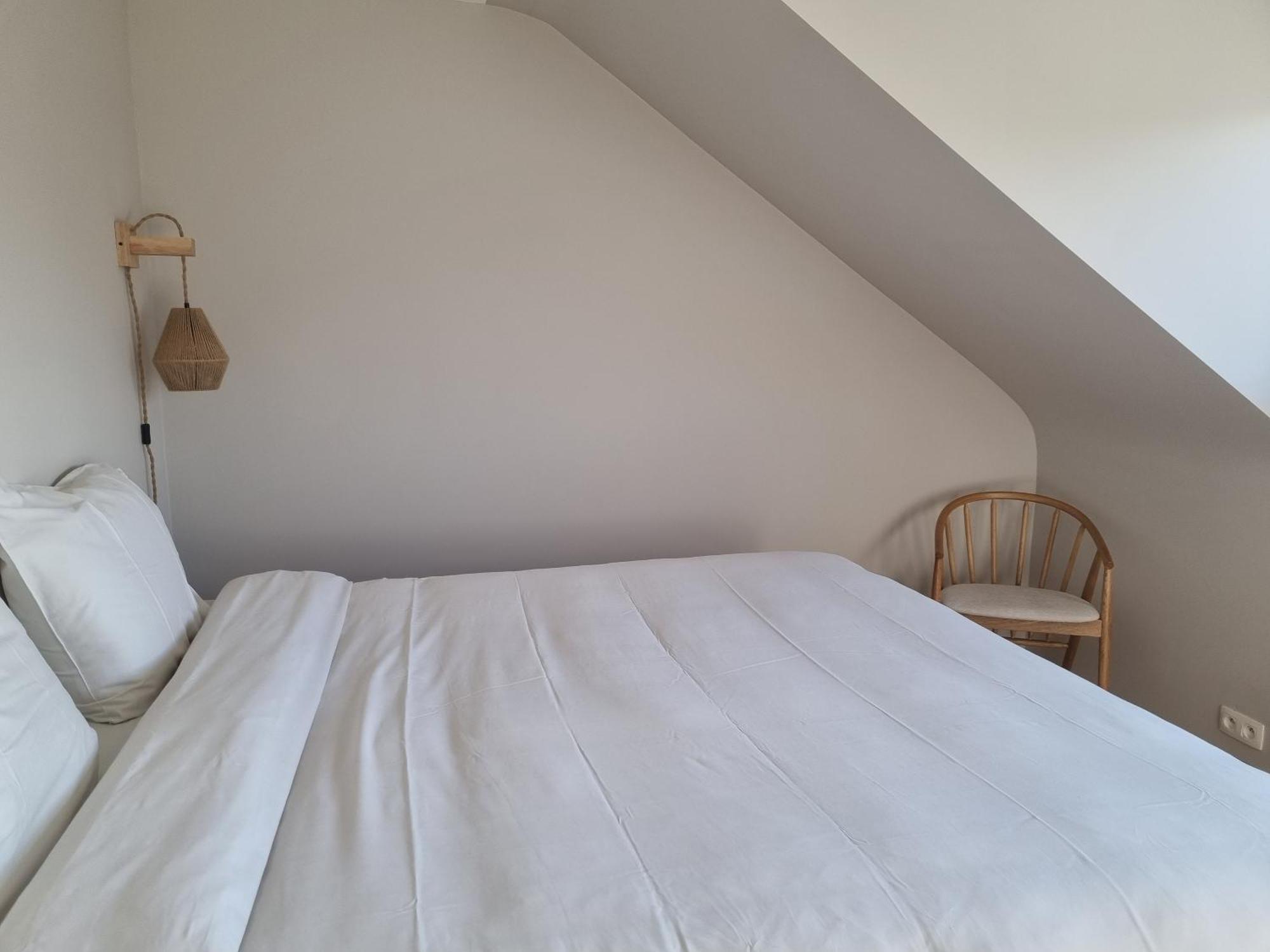 Studio met Kingsize Bed en Slaapbank