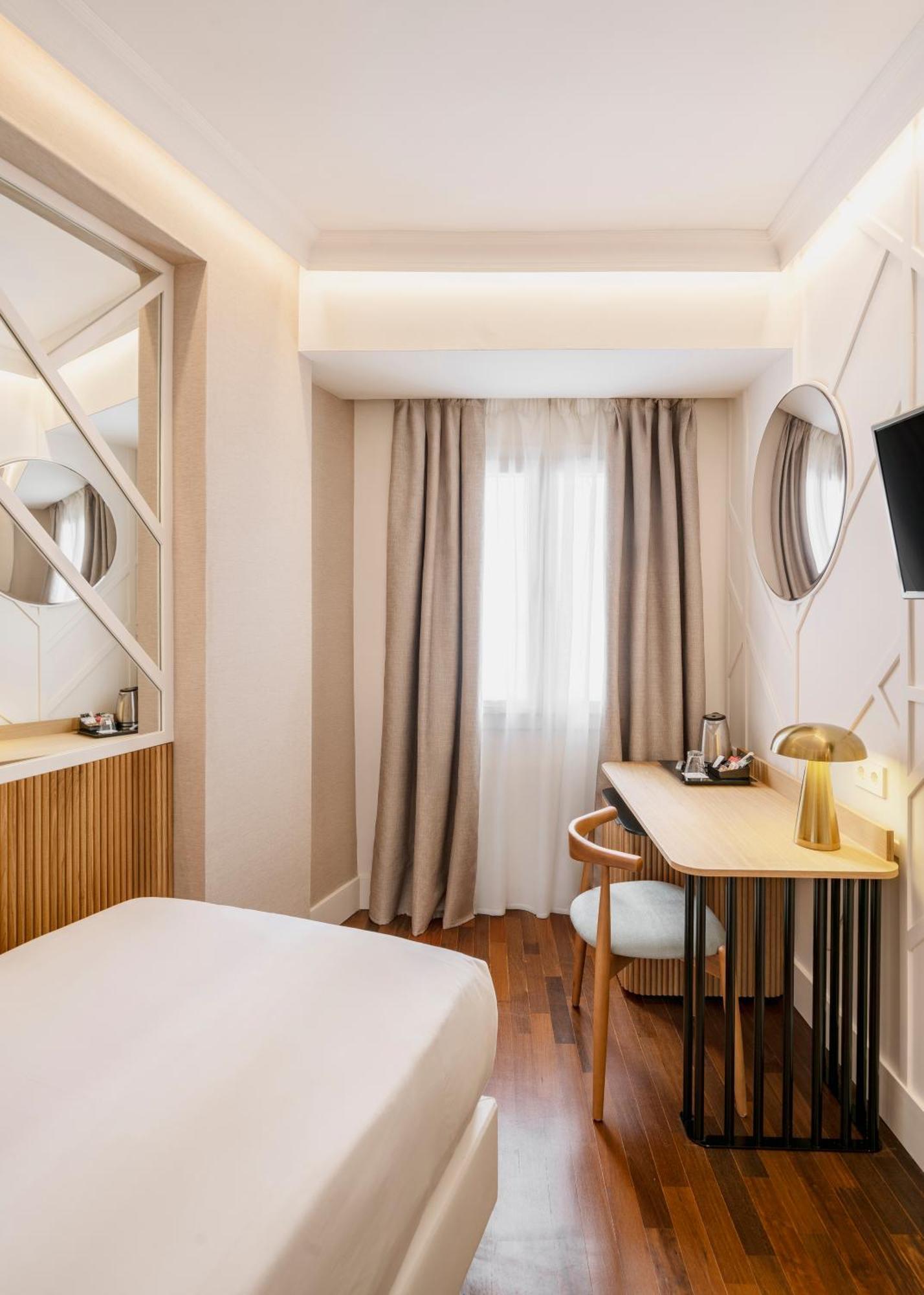 Single Room XS