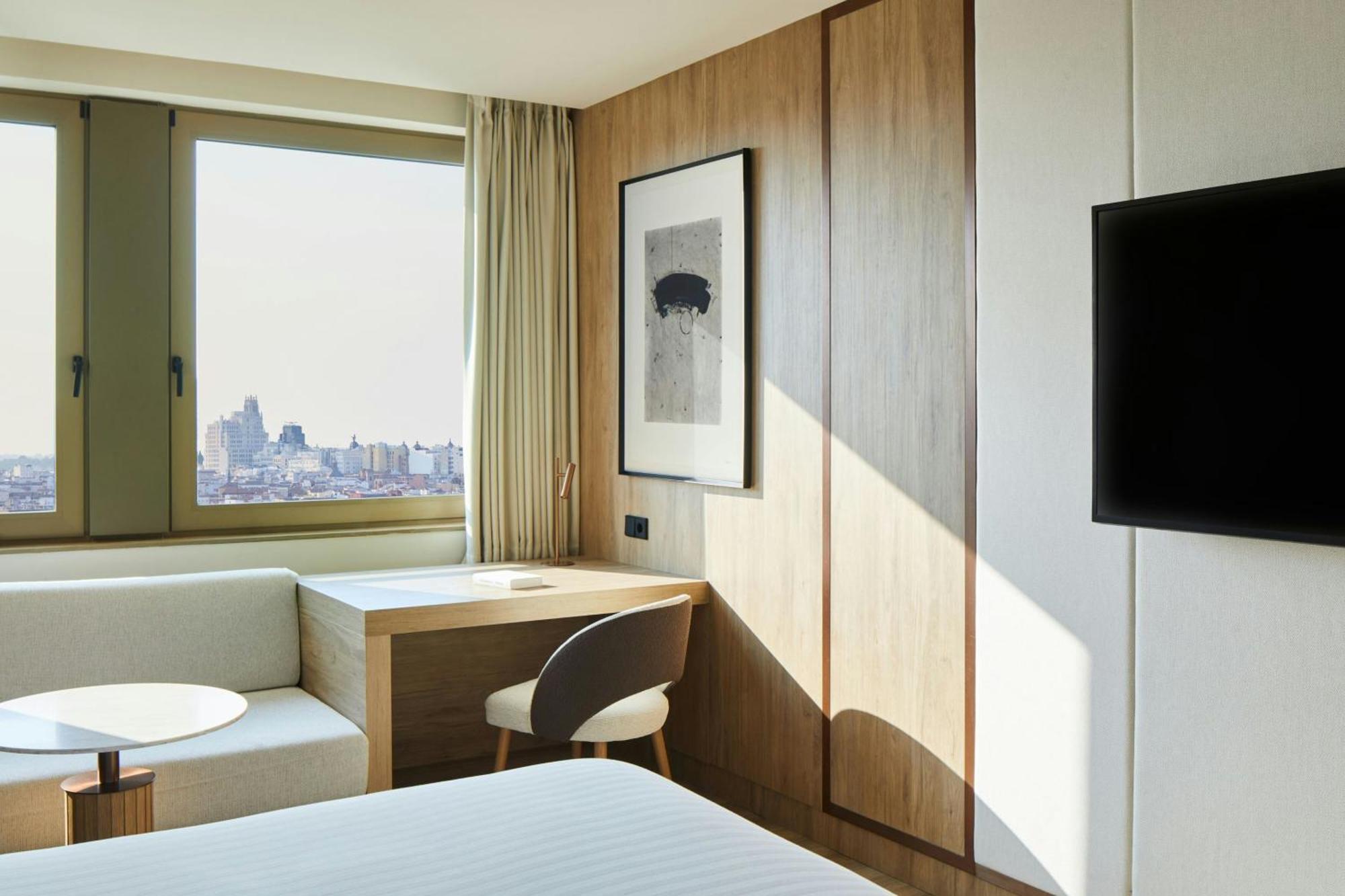 Panoramic Superior Twin Room Two Twin Beds City View