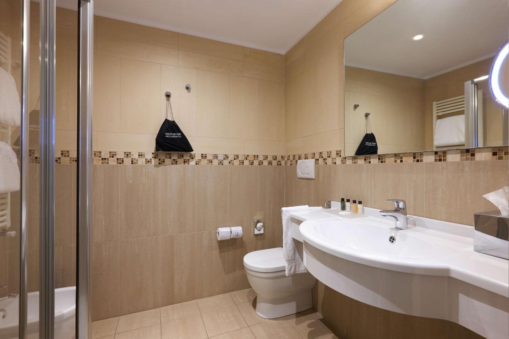 Premium Tweepersoonskamer met 2 Aparte Bedden