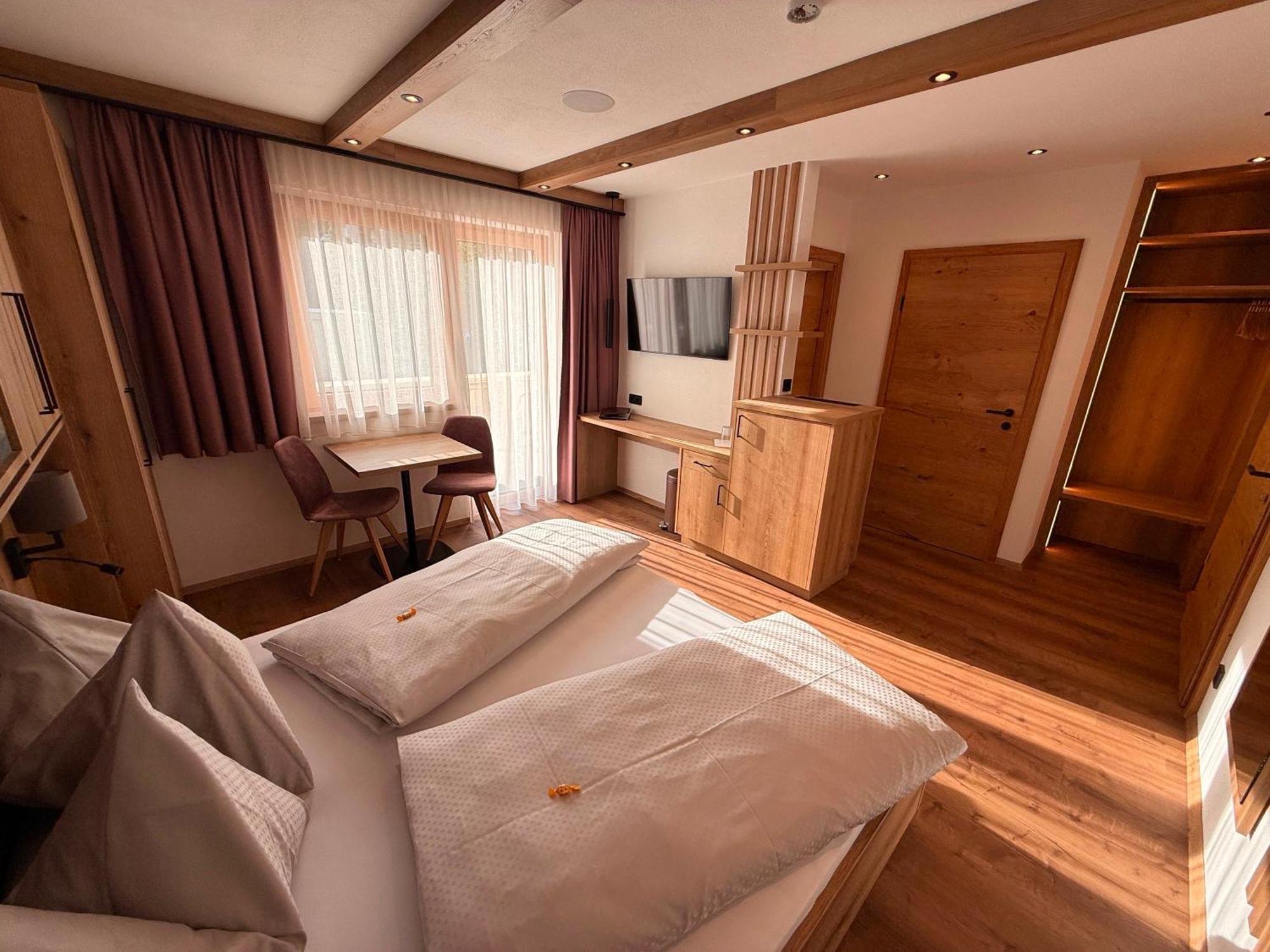 Deluxe Double Room Balcony
