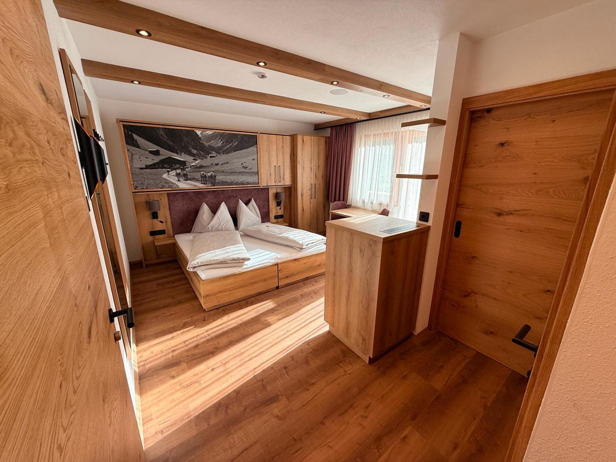 Deluxe Double Room Balcony