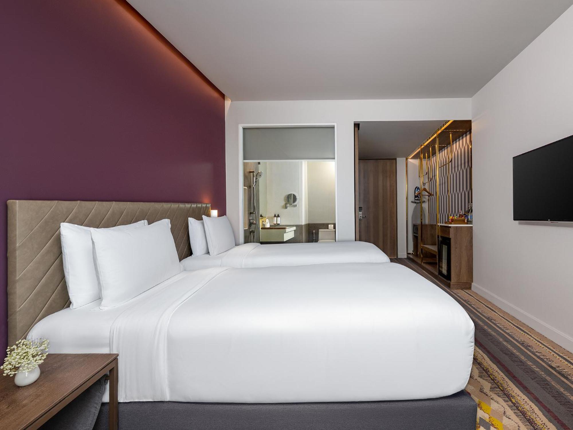 Deluxe Twin Room City View