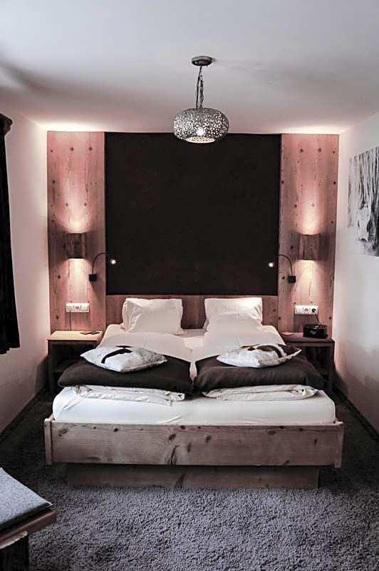 Double or Twin Room Shower