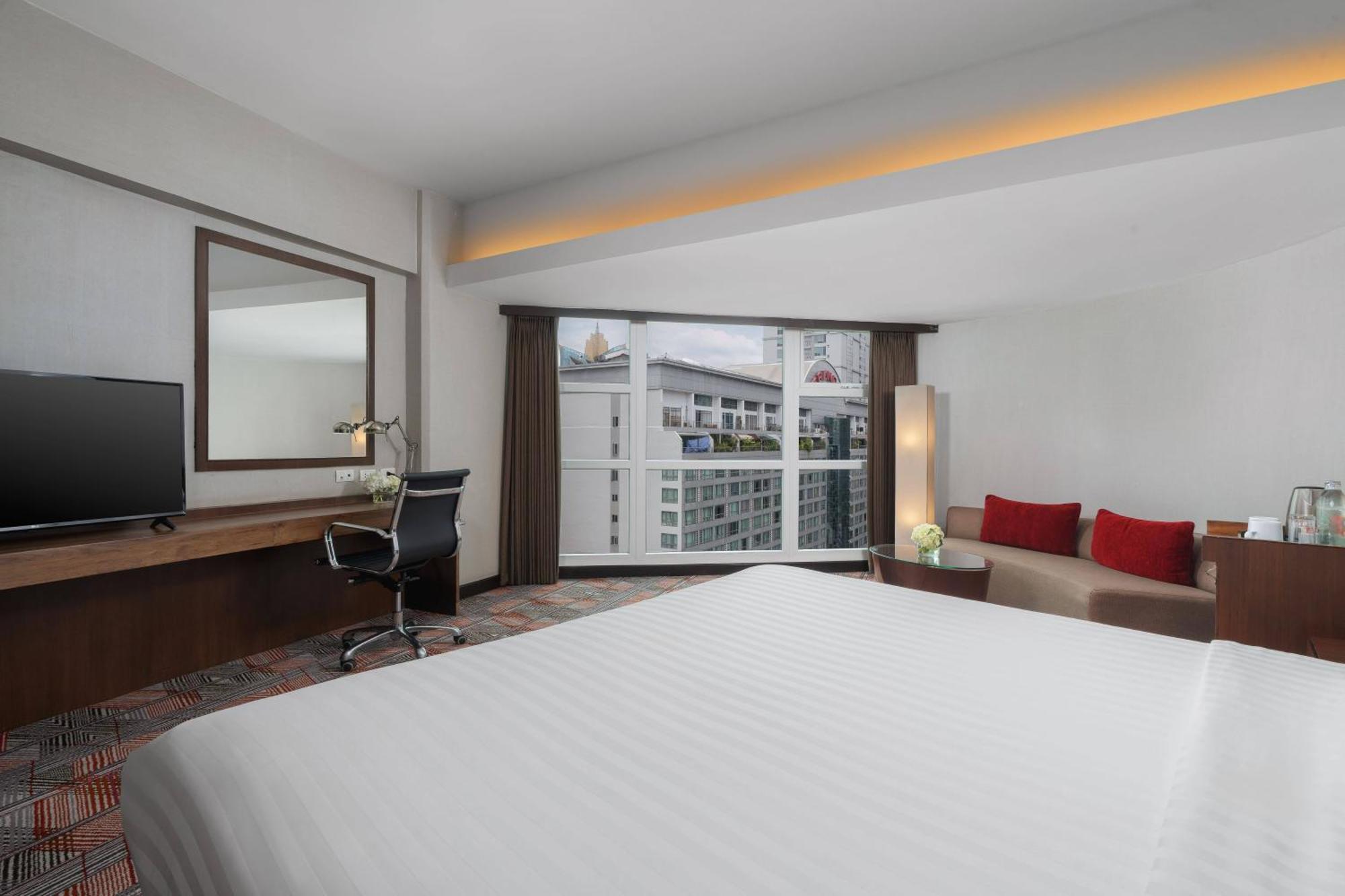 Deluxe Double Bed Sky Wing