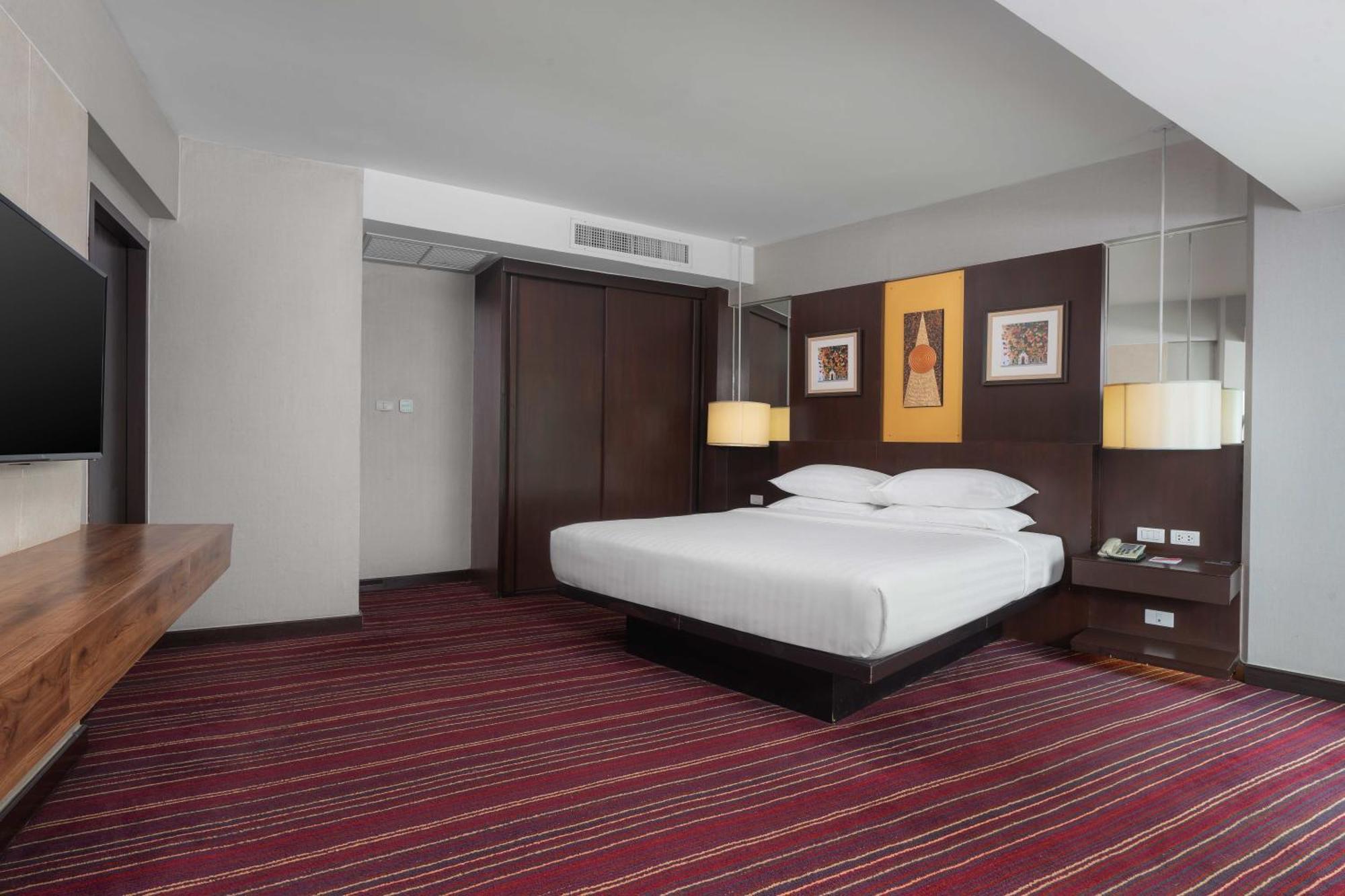 Superior Suite Double Bed Sky Wing