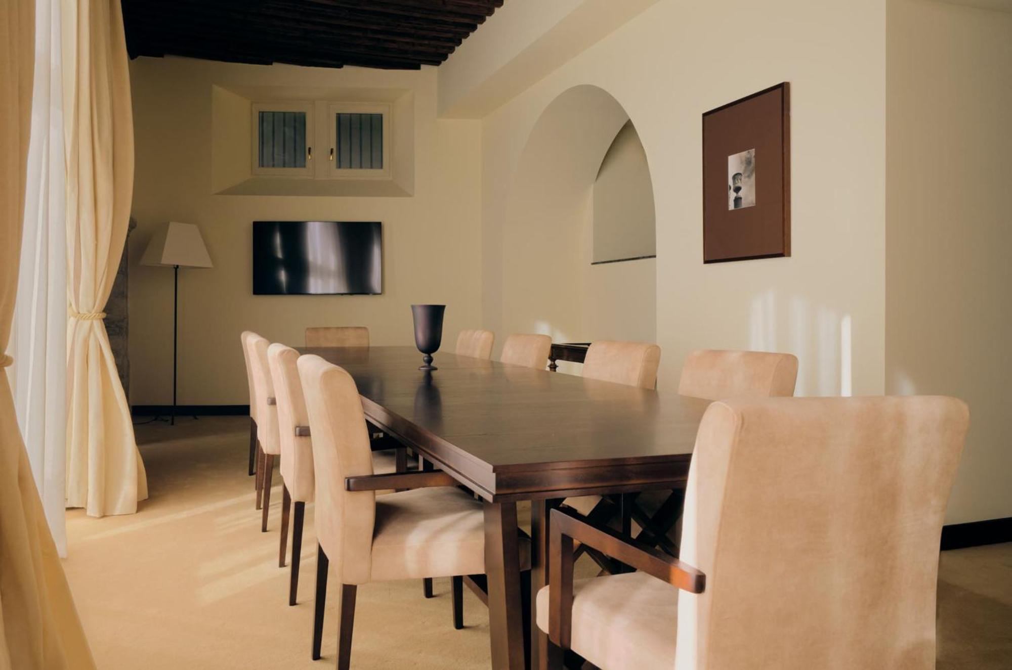 Two Rooms Suite with Terrace