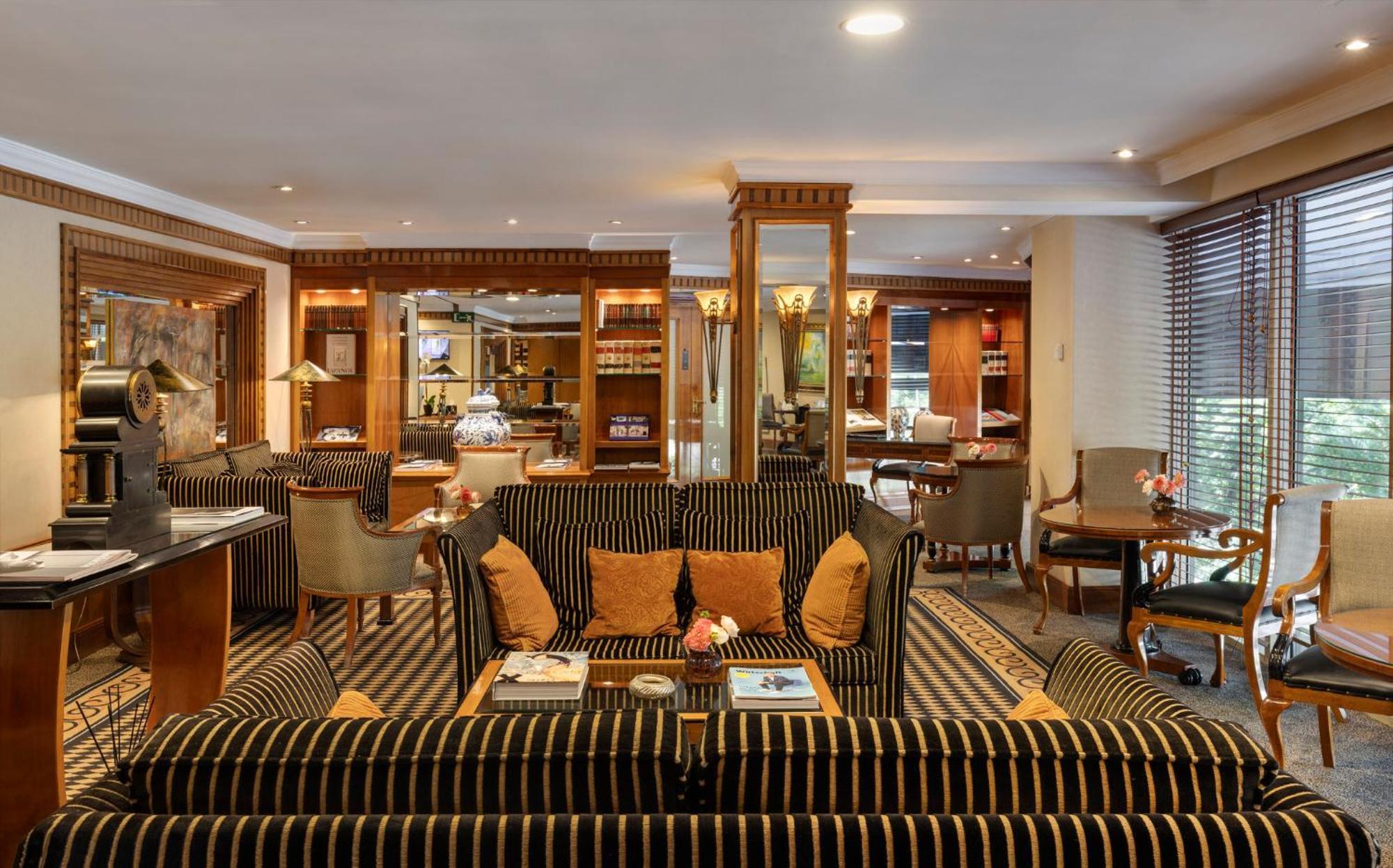 Ava Suite Terrace Castellana View Club Lounge Access