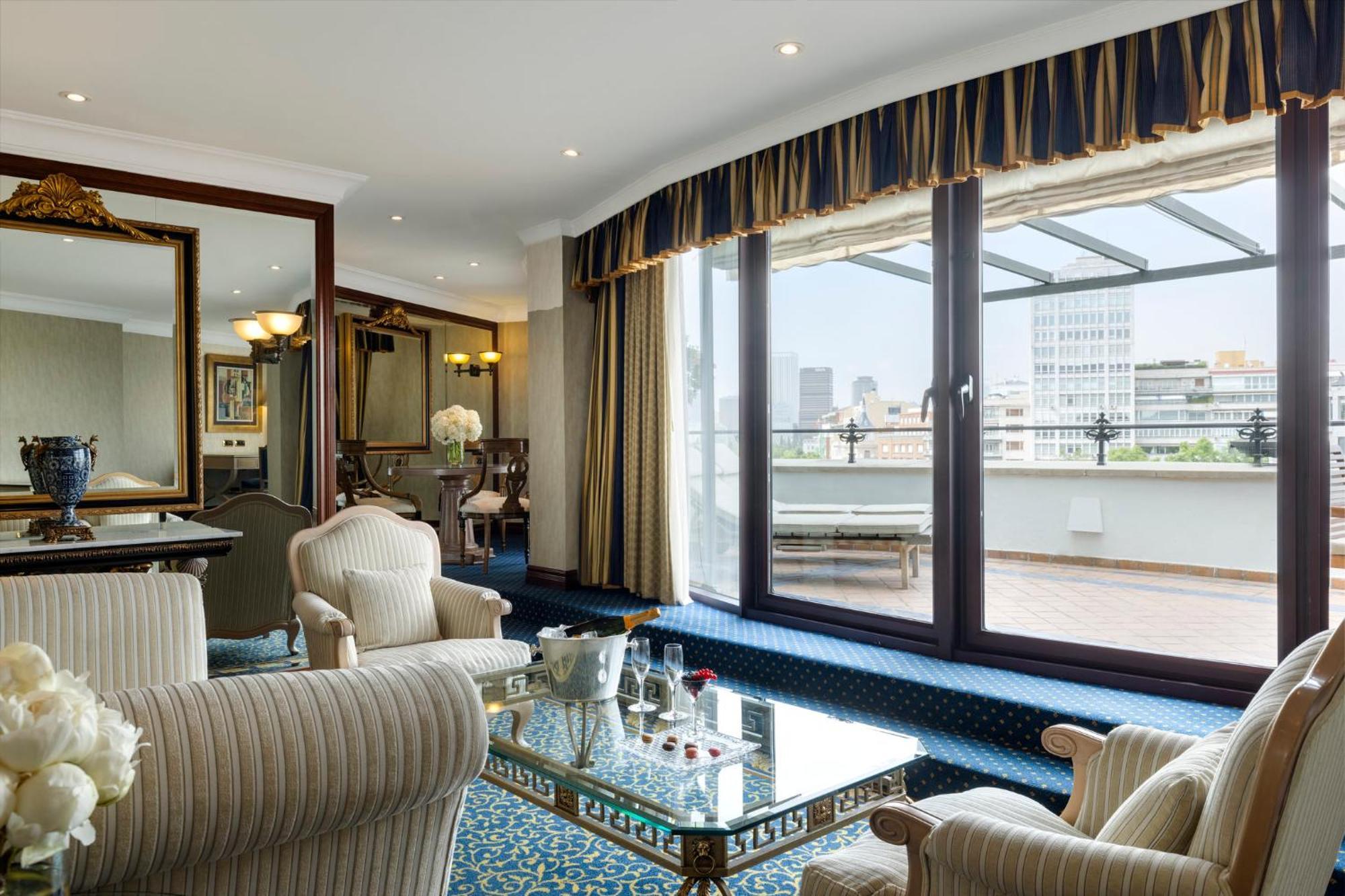 Ava Suite Terrace Castellana View Club Lounge Access