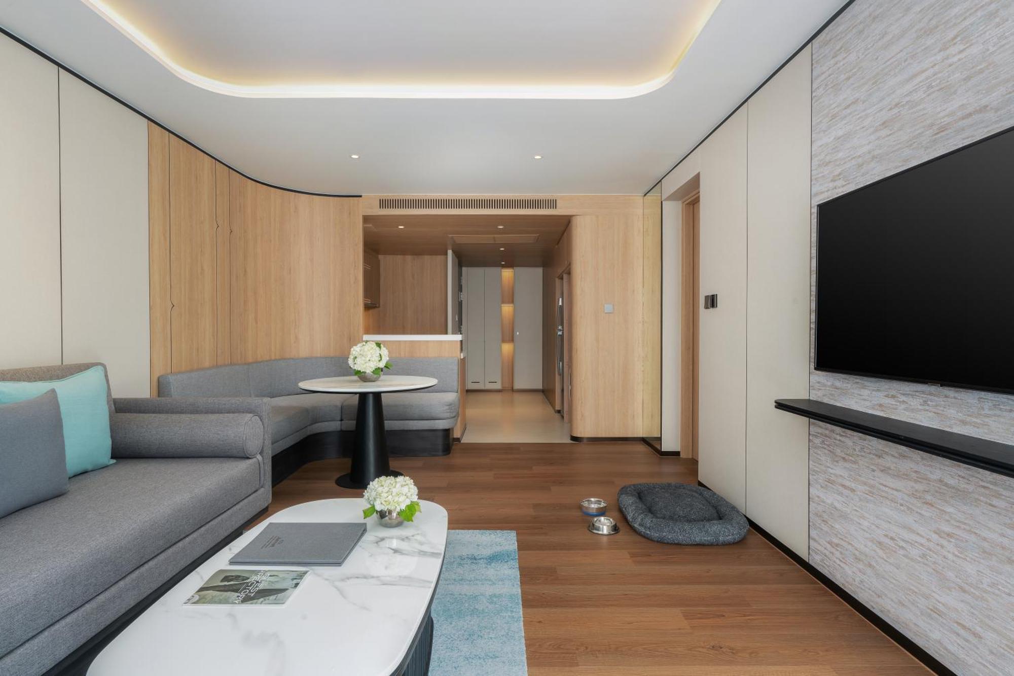 One-Bedroom King Suite City View