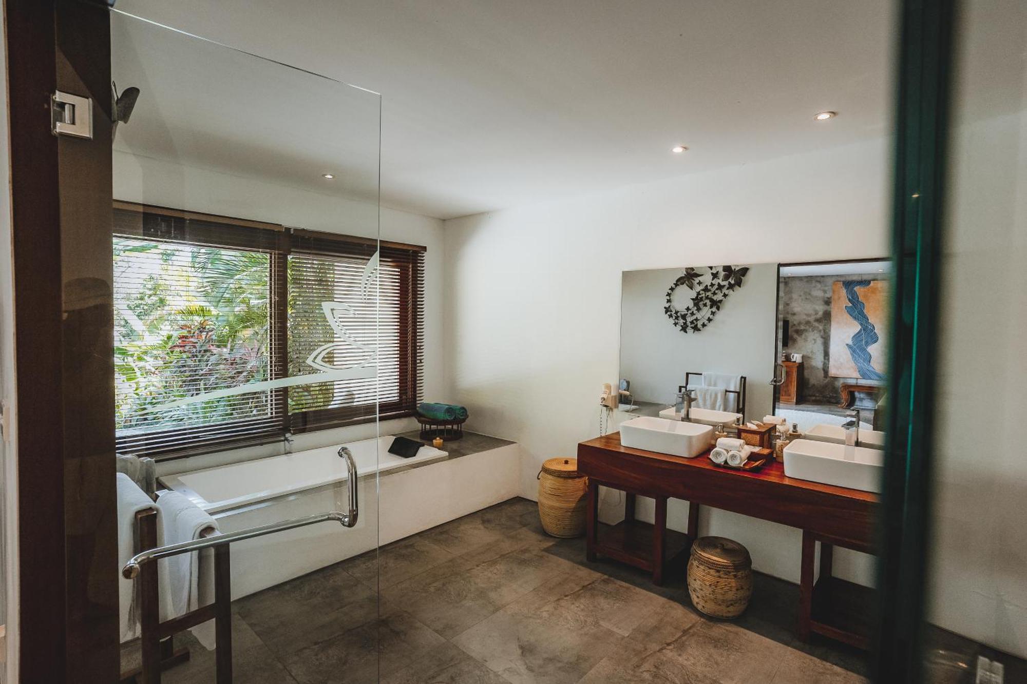 Honeymoon Suite Private Plunge Pool