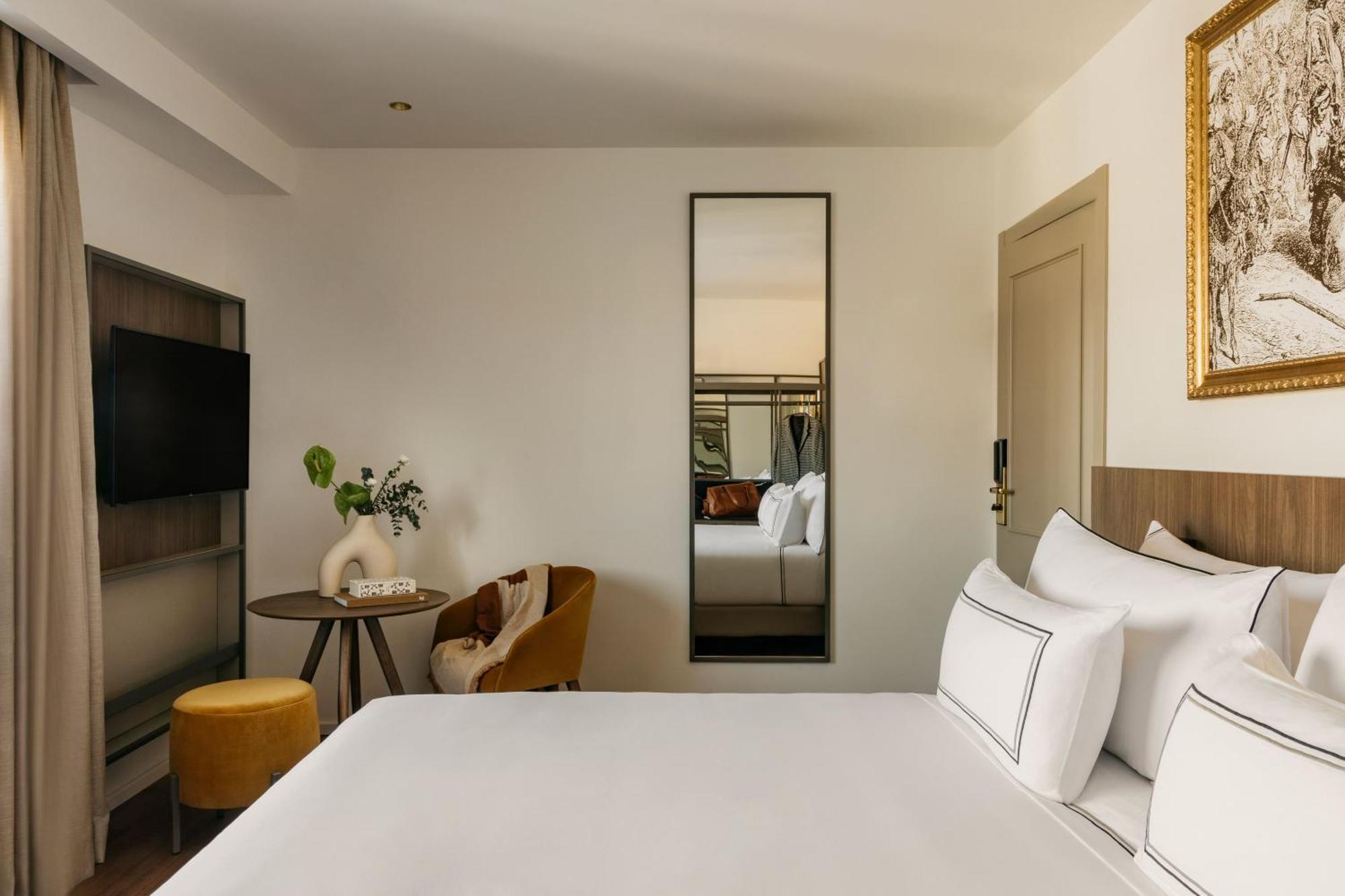 Deluxe Room City View