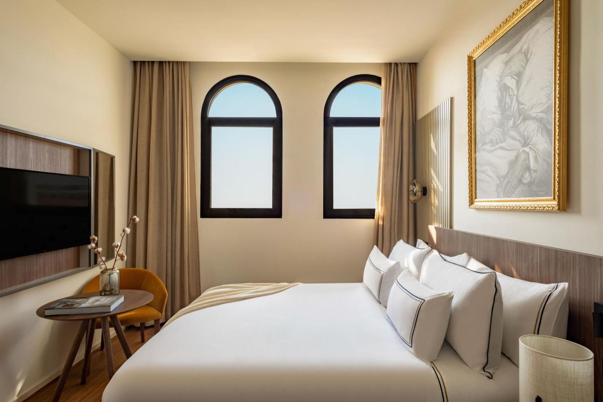 The Artist Junior Suite City View Terrace