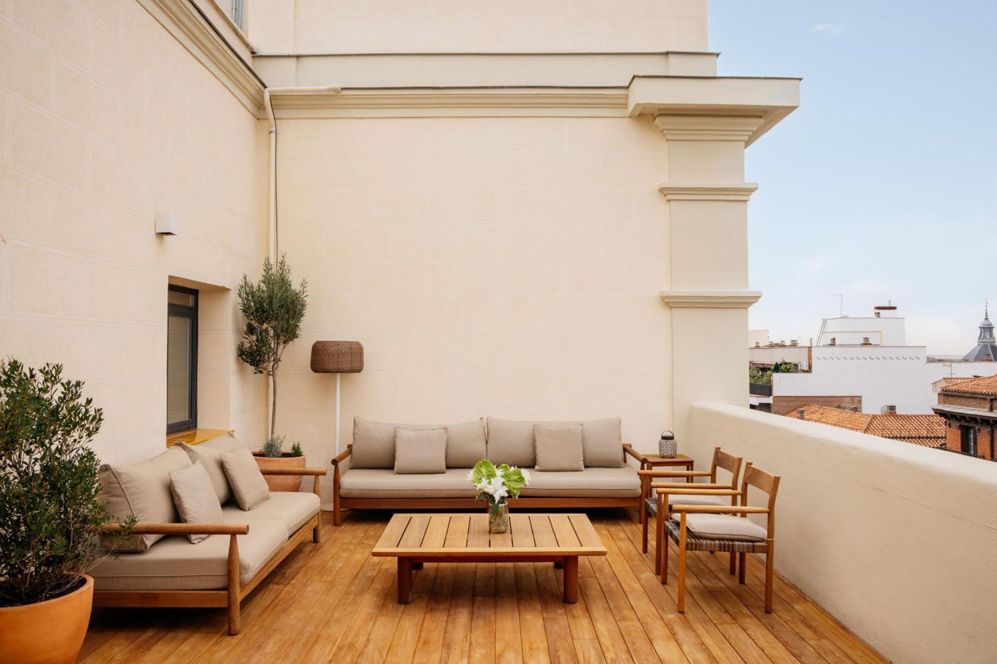The Artist Junior Suite Terrace Urban Views