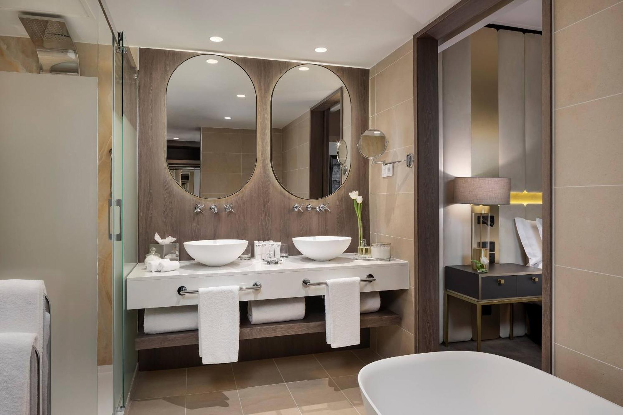 The Level Junior Suite